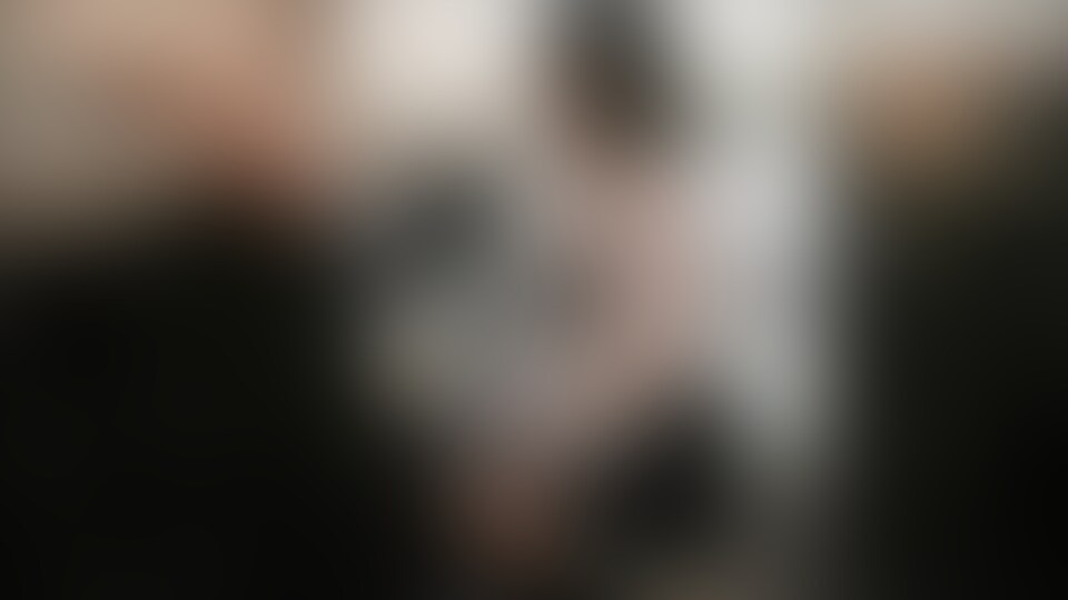 【ファン限定フル動画】🎁
清楚な制服姿の黒髪ショートカットボブの女子◯生と援◯。オプションで2ヶ月洗ってないツンと臭いする靴下で足コキ&チンコを擦るオプションしたけどそれがとても臭いフェチの僕にとって最高でした。。 (2/2)