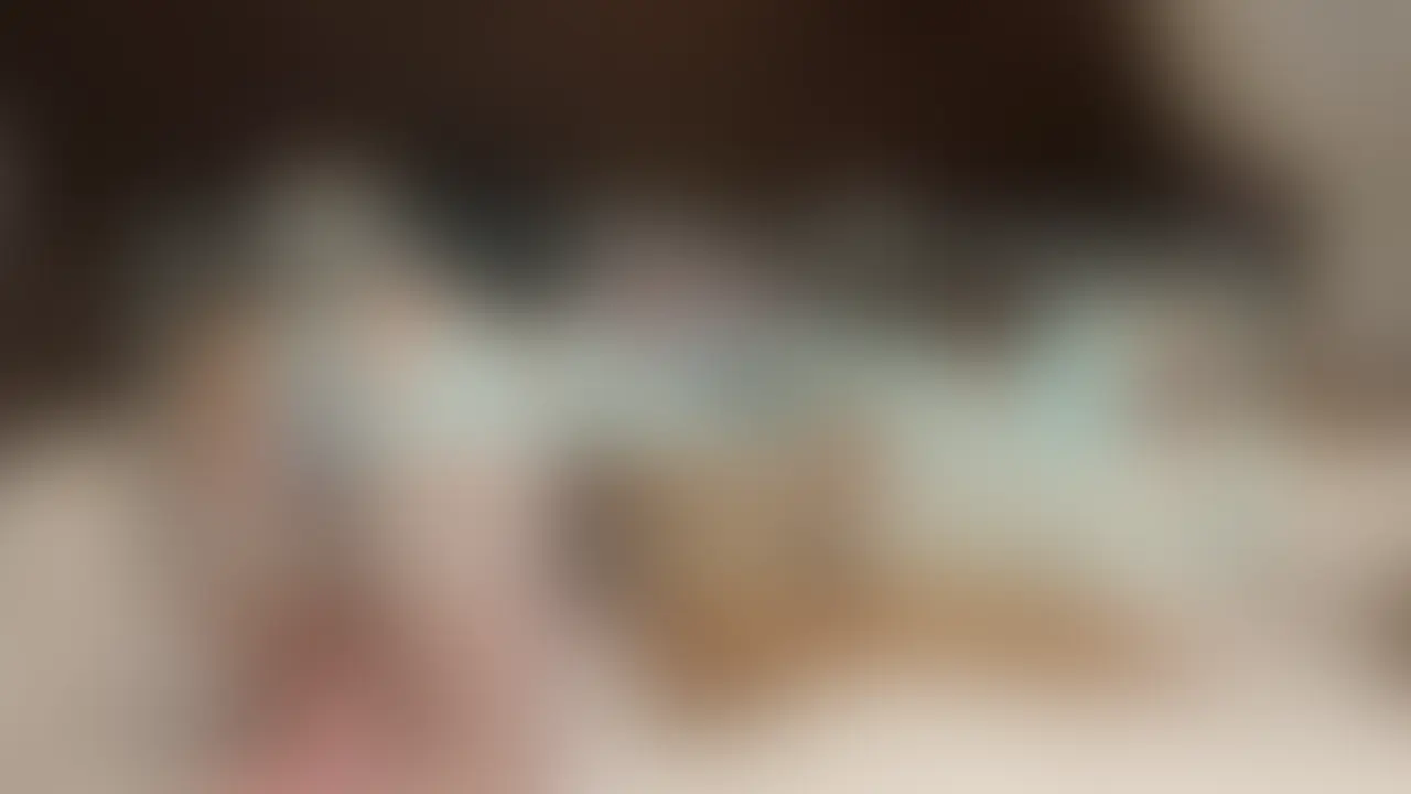 スタイル抜群の美しすぎるキャバ嬢を口説き落としました! 顔を隠してても美人なのは伝わるでしょ?? 可愛くてエロくて最高過ぎたので絶対またおかわりします💕
※本編アイマスク、固定カメラアングル (2/2)