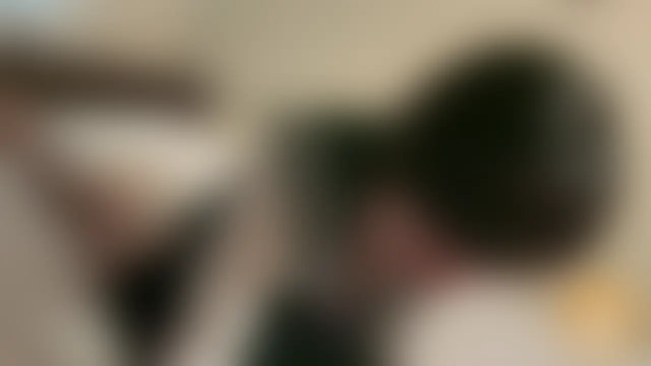 特別作品「コスプレ姿で目隠しご奉仕セックス」

 モデルNo.005 
地味かわメガネ巨乳女子 SUZUKAさん
（152cm / Fカップ） (2/2)