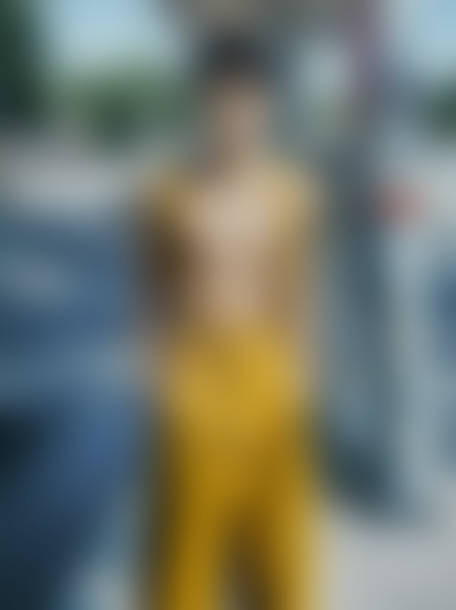 田舎のガソリンスタンドでアルバイトをしている俳優の卵 カイト(19) sample 1