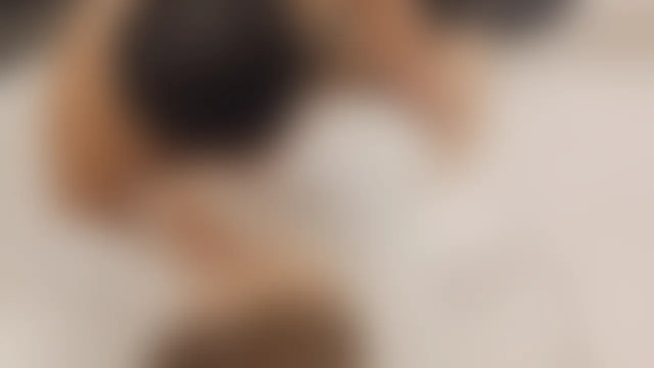 我慢できない!…って言われて…
されるがままに服も着たまま…最後まで。。。
でも私の方が興奮したかもしれません…
終わった後もドキドキが収まらなかった。。。
麗子の秘密、ゆっくりとご覧ください。
#人妻
#スレンダー
#美脚
#着衣プレイ (2/2)