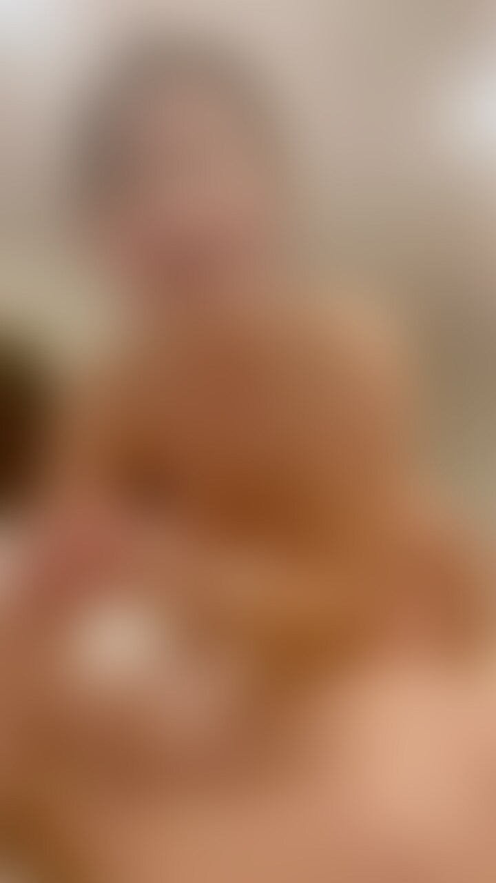 ご主人様のオナニーネタの為に
昨日ご新規のお客様としちゃいました❤️
こんな事しちゃダメですよね(/。\) (2/2)