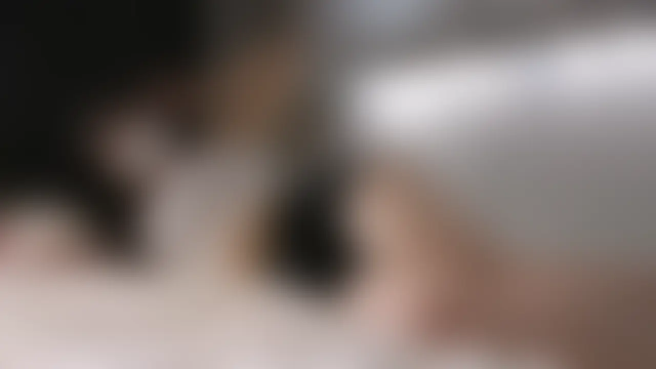 プライベート感満載オナニー♡
今回は普段一人でしてる時の感じで撮ってみました🤭
結構リアル感があって恥ずかしいです...// (2/2)