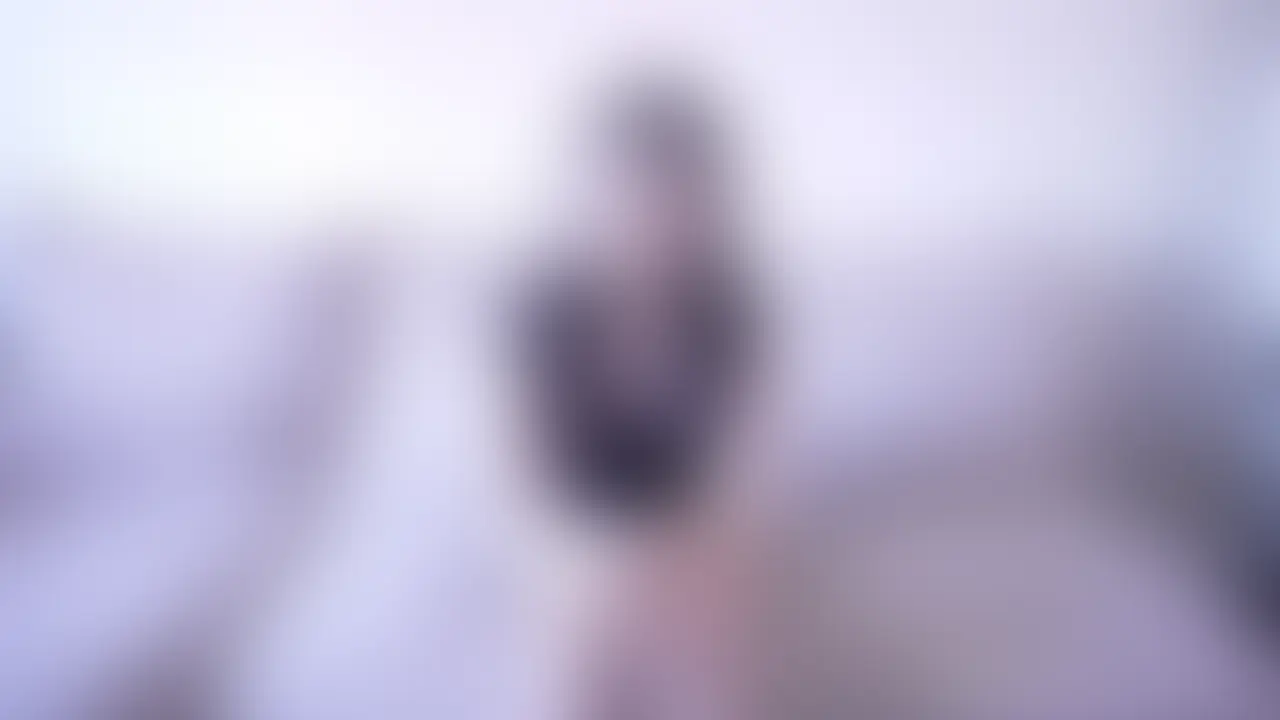 彼氏に寝取られて来て欲しいとお願いされてやって来た美人女子大生
こんな美人が寝取られに来るなんて興奮がおさまりません
優しそうで、安心して会えそうだからと連絡してくれたみたい
だけどいっぱい責めて気持ち良くして欲しいと。
汗だくになるまで濃厚なえっちしちゃいました。。 (2/2)