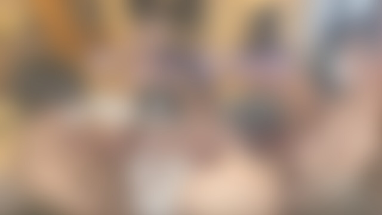 妊娠8ヶ月、久々の大人数プレイ。
変態紳士達が妊婦なみを囲う…
大人数に囲まれ、興奮を抑えきれない変態なみは
変態紳士達のいやらしい目線に○○○されながら、
視○○○オナニーを始める…
絡まる視線と手つきに興奮がピークに達していき、
変態妊婦の声が叫び声に変わっていく…
サンジ&なみ、久々の林間プレイ!
是非ご覧ください! (2/2)