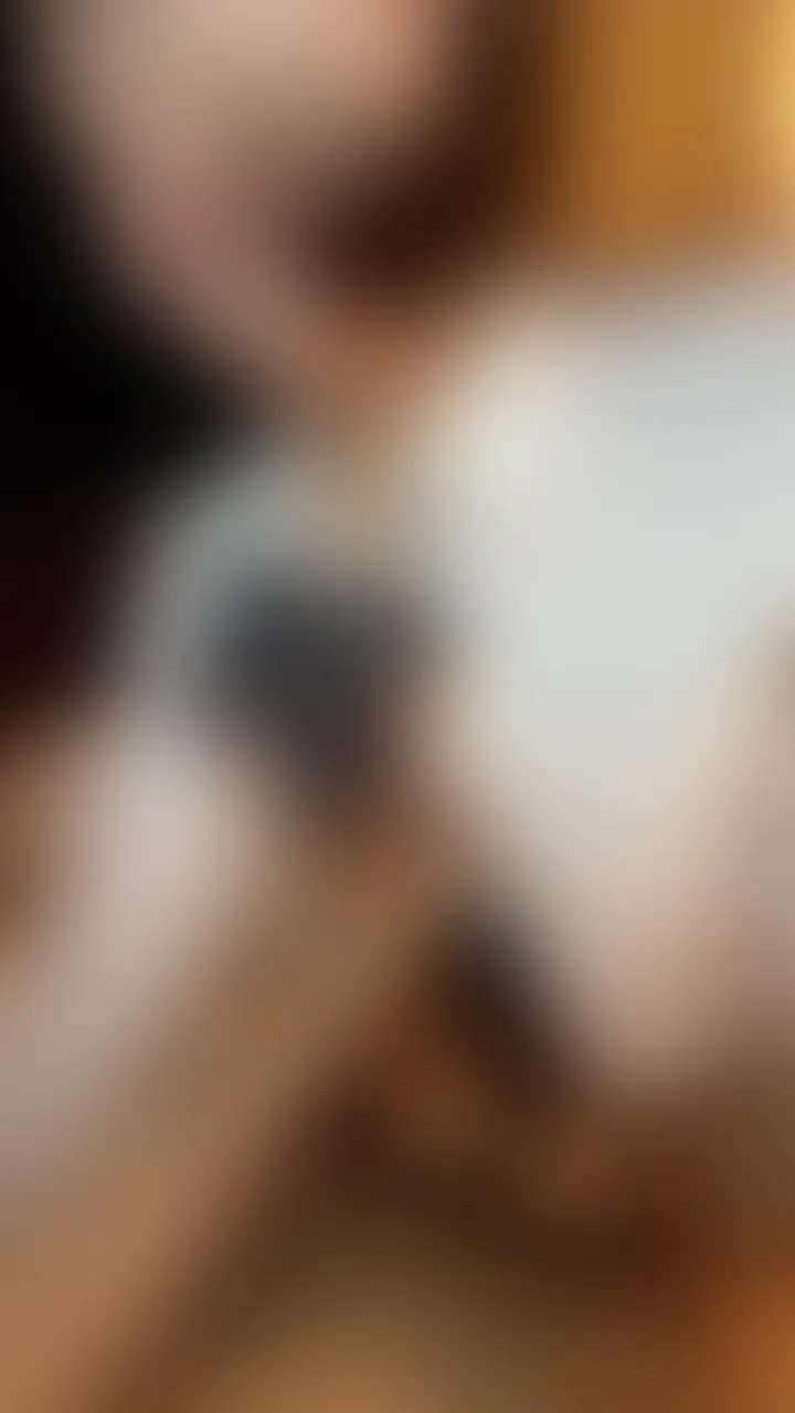 【爆裂天然Iカップの日本一デカえろい合法L〇K】
L〇K Note page.8 爆乳合法LOKが他人男とメスイキSEXで完全Jack
天然Iカップを兼ね備えている愛花は自分の強みを理解し
他人彼氏までもお構いなしに多数の男へアプローチ
その結果、乳だけではなく友人関係もダイナマイトしてしまう
〜経緯〜
天然Iカップの愛花は自分の強みを生かして男遊びに没頭
その手段は胸の写真を送りつけ男の煩悩に漬け込むTHE 淫乱女
男であれば相手は誰でもお構いなし、その姿は校内で噂になり
つけられたあだ名は「穴モテメロンちゃん」
男漁りは段々エスカレートしてしまい
遂には、友人彼氏まで手を出してしまう始末
それに怒りを覚えた依頼者は男友達に懇願し
愛花の実態を潜入調査。噂通りの手段で男を引っ掛けたが
本人はこちらの動きは知らずまんまと誘いに乗ってしまう
男遊びに没頭することは悪くはないが
相手は慎重に選ぶべきだと学んで欲しいと願う
友情が絡んでいるなら尚更だ
夢から現実に引き戻す28:36
※無断転載は開示請求、賠償請求します。 (2/2)