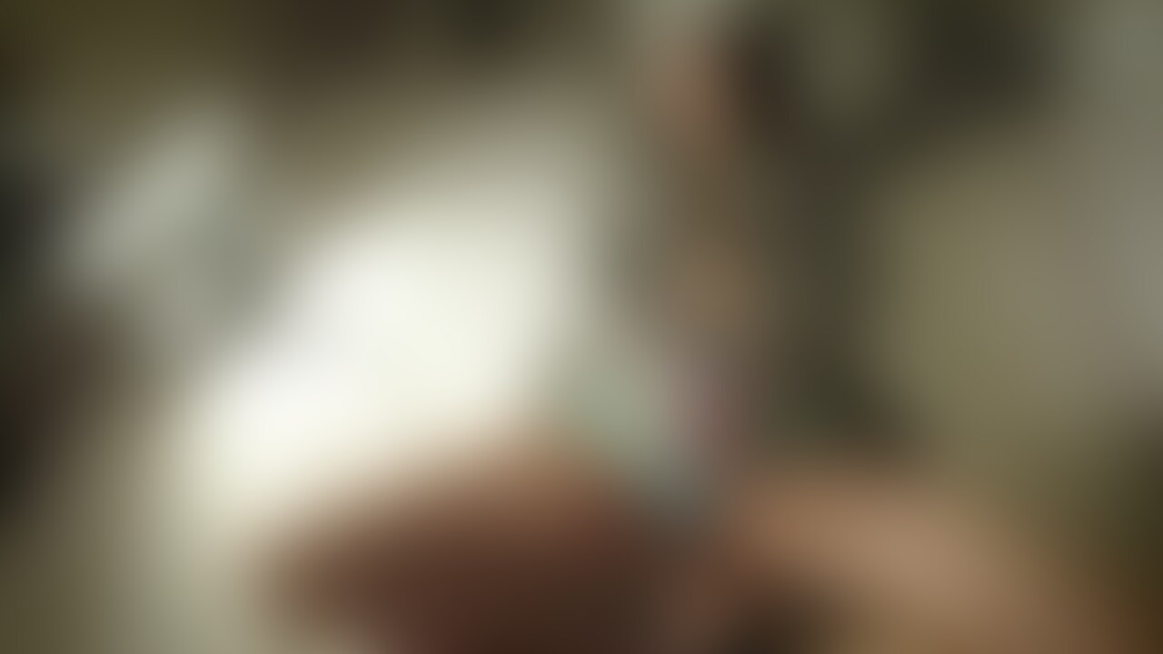 手錠○○○の食い込みパンティはエロい!問答無用の中出しに彼女は言葉を失うも、おまんこぐっちょり!クリ責めクンニで絶頂!!! (2/2)