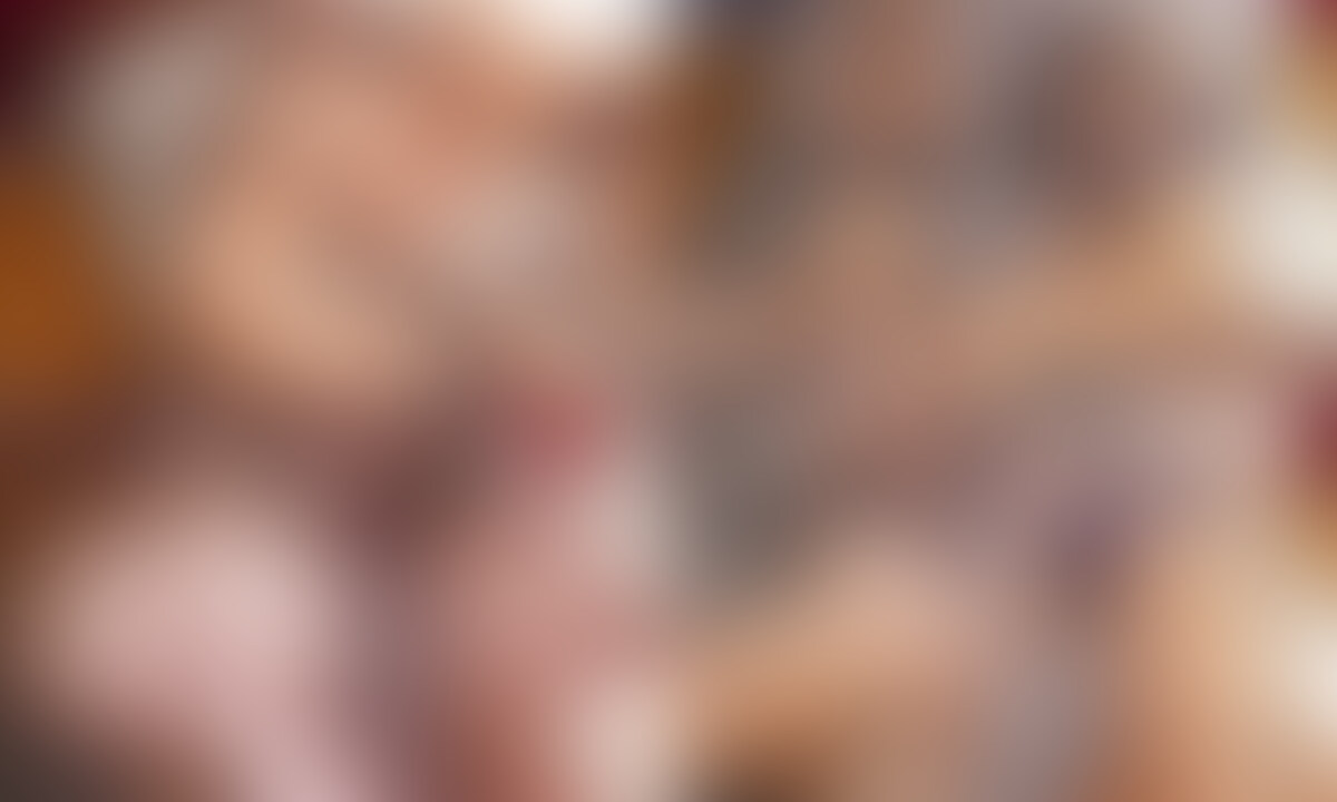 セフレに頼みこんで自宅に友達を連れてきてもらいました。
テンガエッグでクリをコスりまくってフルボッキさせてその後は電マでじっくりマッサージ。可愛いおまんこ声のハーモニー♪
※動画に目線はありません (2/2)