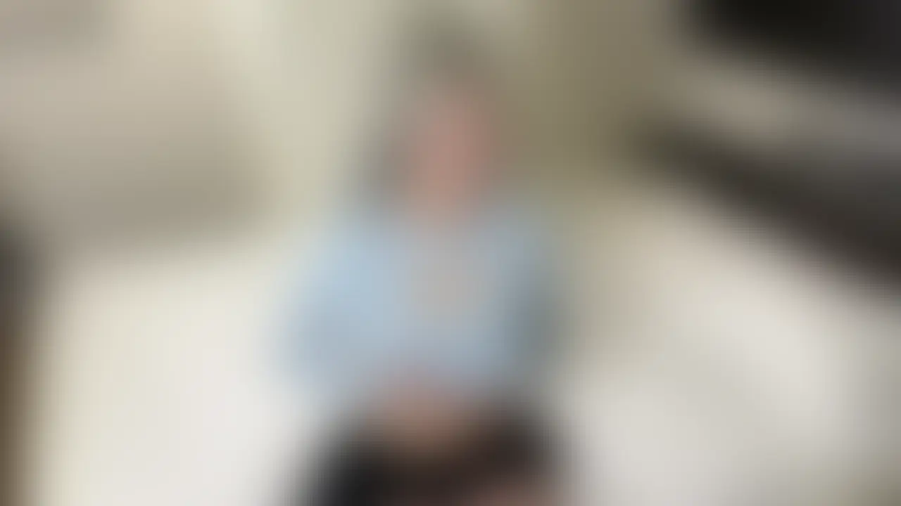 【3日間限定価格・プレゼント企画あり🎁】
高身長で美人なのにJカップのすごいおっぱいした、スタイル抜群のインスタグラマーちゃんと密会してきました
170cmでスタイル抜群なのにおっぱいがめちゃくちゃえっちなインスタグラマーちゃん。脱がせてみると乳輪がど変態すぎて思わず舐めまくっちゃいました
その後おっぱいでご奉仕してもらったんですけど、乳輪に押し当てられるよう気持ち良すぎて我慢するの大変すぎました、、
女の子も我慢できなくなったみたいでいれたらすぐいっちゃってめちゃくちゃ可愛かったです
騎乗位と正常位のとき揺れてるおっぱいは絶景すぎるので必見です👀
※身バレなどの理由により予告なく販売終了することがあります。単品購入だと販売終了も閲覧可能です。
🎁🎁プレゼント企画実施中🎁🎁
このアカウントをフォローしている方のうち、この投稿に「いいね」「ブックマーク」「"Jカップ"とコメント」していただいた方に、掲載中の動画1つをランダムでMyfansのDMにてプレゼントさせていただきます!
フォロワー限定なのでフォローもお忘れなく🫶
⚠️〆切は5/10までですのでお早めに⚠️
⚠️配布は5/15以降を予定しております⚠️ (2/2)