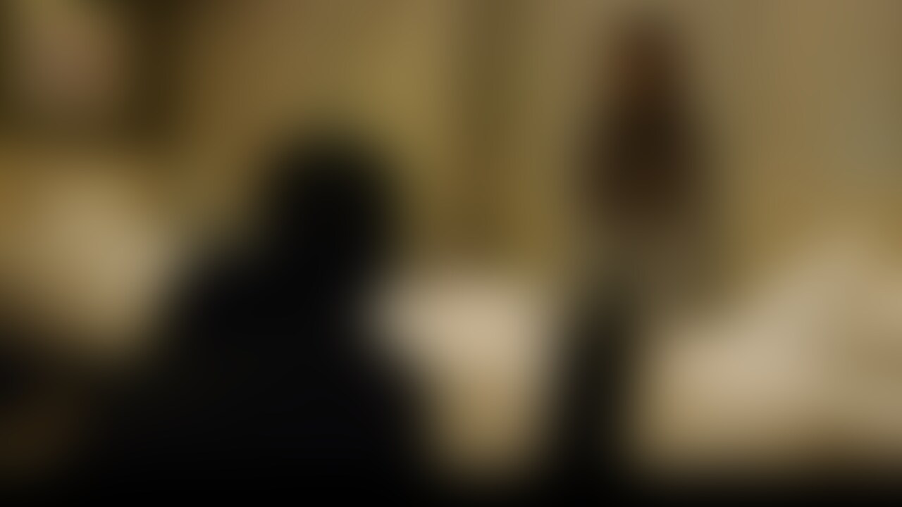 [myfans見放題プラン限定別アングル映像]
ロングブーツ元ヤン女王様ひかり様の要求は徐々にエスカレート、ロングブーツを舐めさせ吸い殻や唾を買い取らせてご褒美に手コキ



冬にもなり、ひかり様はロングブーツを履いてタクシーから降りてきました。
前回の格下男(過去作)を使ってパシリにしたり惨めな思いをさせるのがお気に召されたようで、今回の撮影に至りました。

格下の男からカツアゲをするのがとても好きらしく、今回はタバコや床に吐きかけた唾を買い取らせて楽しんでいらっしゃいました。

特に印象的だったのが、床に唾を吐き買い取らせて舐め取らせている最中に「唾舐めとるのに○○○○円払ったんだから残さず綺麗に舐めとれよ、○○○○円無駄にすんなよ」というお言葉でした。
ご自身で吐いた唾を半ば強せい的に買い取らせて吐いた本人の眼前で這いつくばらせ惨めに舐め取らせながら足置きにし、お金の使い方の教育も行う。普通の男では耐えられない屈○○○ではありますがマゾにとってはこれも喜びということを手に取る様に分かっておられるようです。

その他ニーハイロングブーツの靴底を舐めさせる、ヒールをしゃぶらせる、タバコの吸い殻、顔へ唾吐きかけのご指導お礼代金を貢がせる、ゴミ掃除用ビニール手袋で手コキし自分の身分を実感させながら惨めに射精させる等、内容盛りだくさんの50分間の映像となっております。是非お楽しみくださいませ。


※出演女性はすべて○○○以上です。

※この作品はオリジナル作品として販売することを目的として製作しています。

※また、アメリカ合衆国より公開されており、作品の著作権出演者の肖像権は米国法人にて管理されております。

※作品はオリジナル作品であり第三者に提供、販売等の行為を行うことはいかなる場合も禁止します。

※無断販売・無断転用をした場合は法的処置をとらせていただき、損害賠償請求を致します。 (2/2)