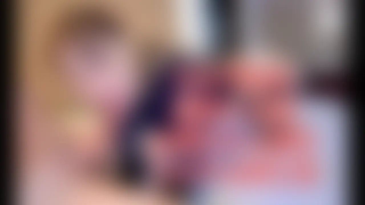 SHE〇Nのエロ下着にピンヒール
よだれたっぷりフェラ＆手こきです
エロ下着から透けた乳首をつままれて、ねじられて感じるちっくを見てください！ (2/2)
