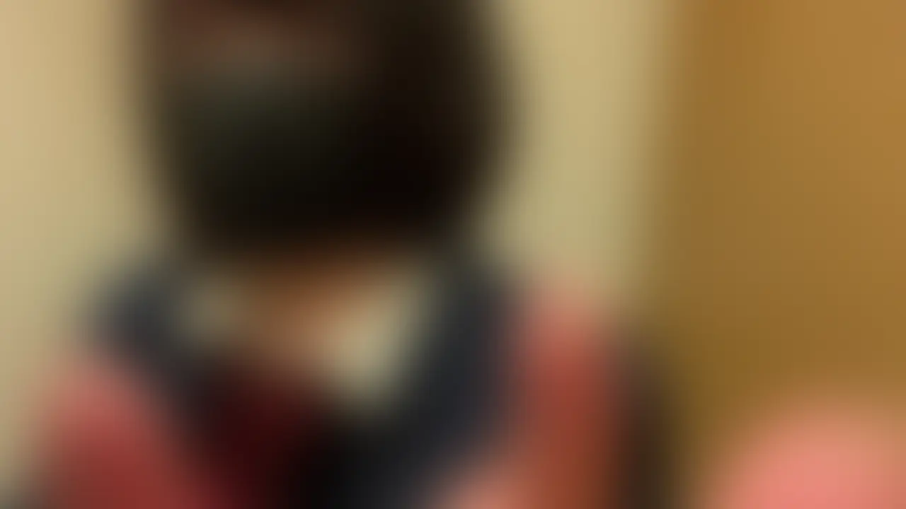 トイレで制服着てオナニーしてみました！2回連続でいってます！ sample 1