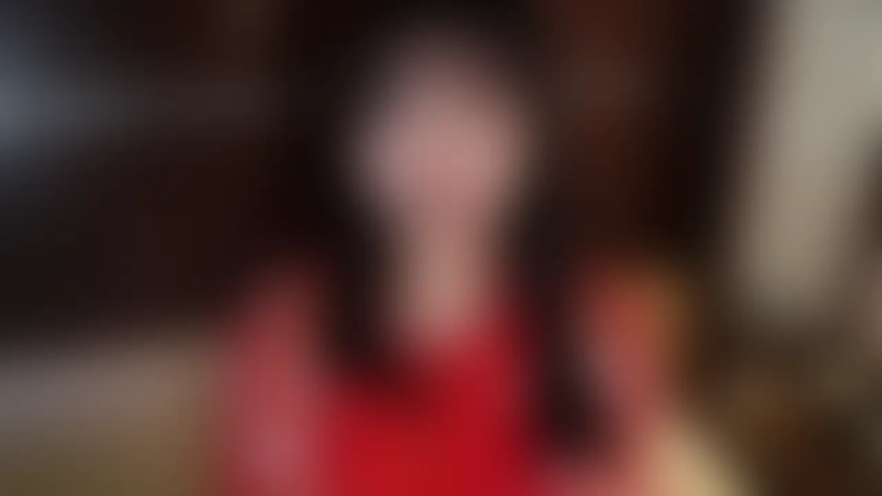 皆様、明けましておめでとうございます!
26年初の動画はでれい初めしませんか?
巫女コスれいは直ぐにおっぱいを晒して
あそこをいじいじ
あそこが少し濡れてくると
年初最初のおもちゃは…
極太、長ディルド
ゆっくりと挿入するとすごく気持ちよくて
段々足が大きく開いて
いやらしい格好でズボズボしちゃった
片方はおっぱいも揉みながら
片方はズボズボしながら
すごく気持ち良い年明けになったよ🥺
みんなもれいと一緒に気持ちよくなろ❤️ (2/2)