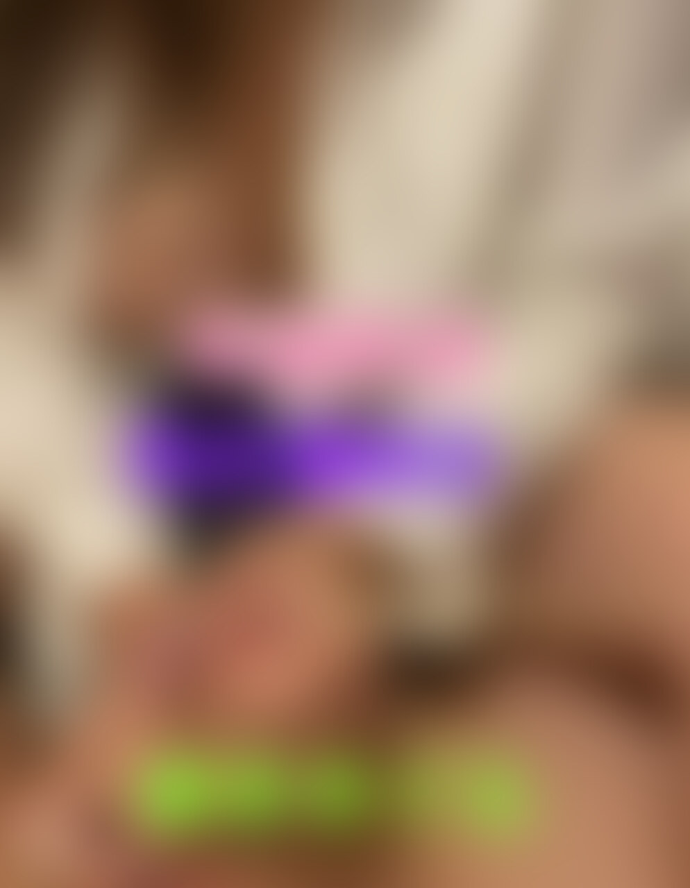 ※後編動画
制服×ルーズソックス♡
ギャル×Gcup爆乳♥
制服の中にはきわどいビキニ♡
手コキから跨り生挿入騎乗位♥
射精後は痴女の男の潮吹き責め♡ (2/2)
