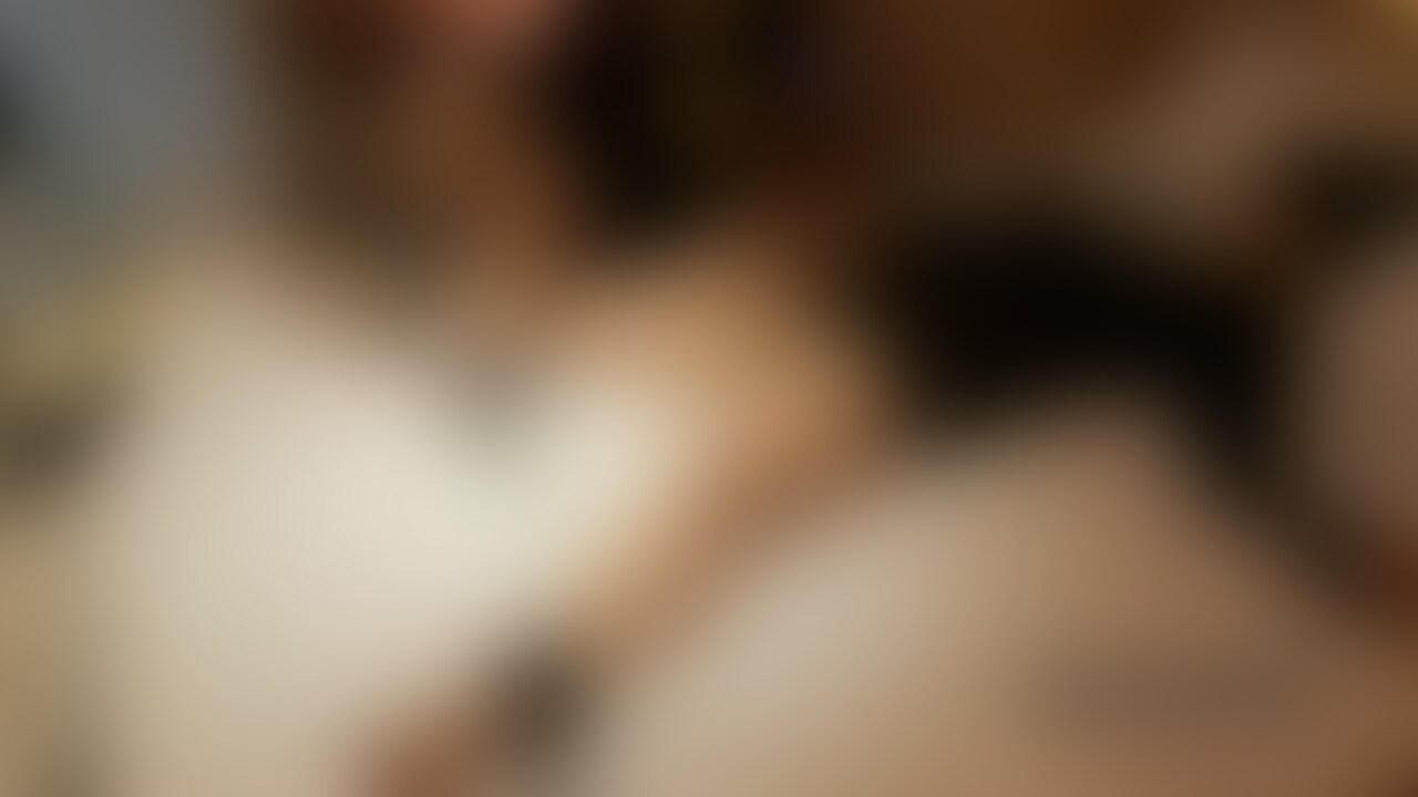 エロ写メ凸してくれるM女さんと②
吸うやつを二種類使ったり手マンで潮を吹かせてみたりと楽しませて貰いました (2/2)