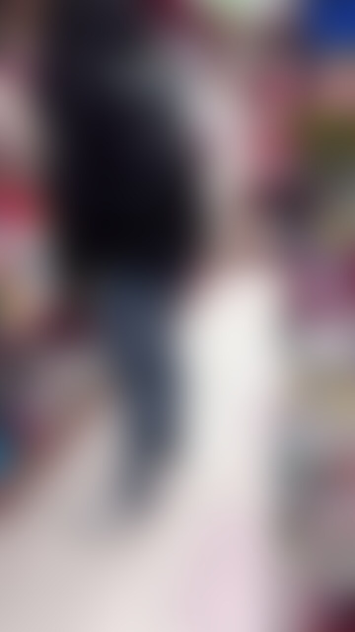 アダショ痴◯編ラストです😍💓
こんなスケスケ&超ミニを履いてたら当然こうなります😍💖 (2/2)