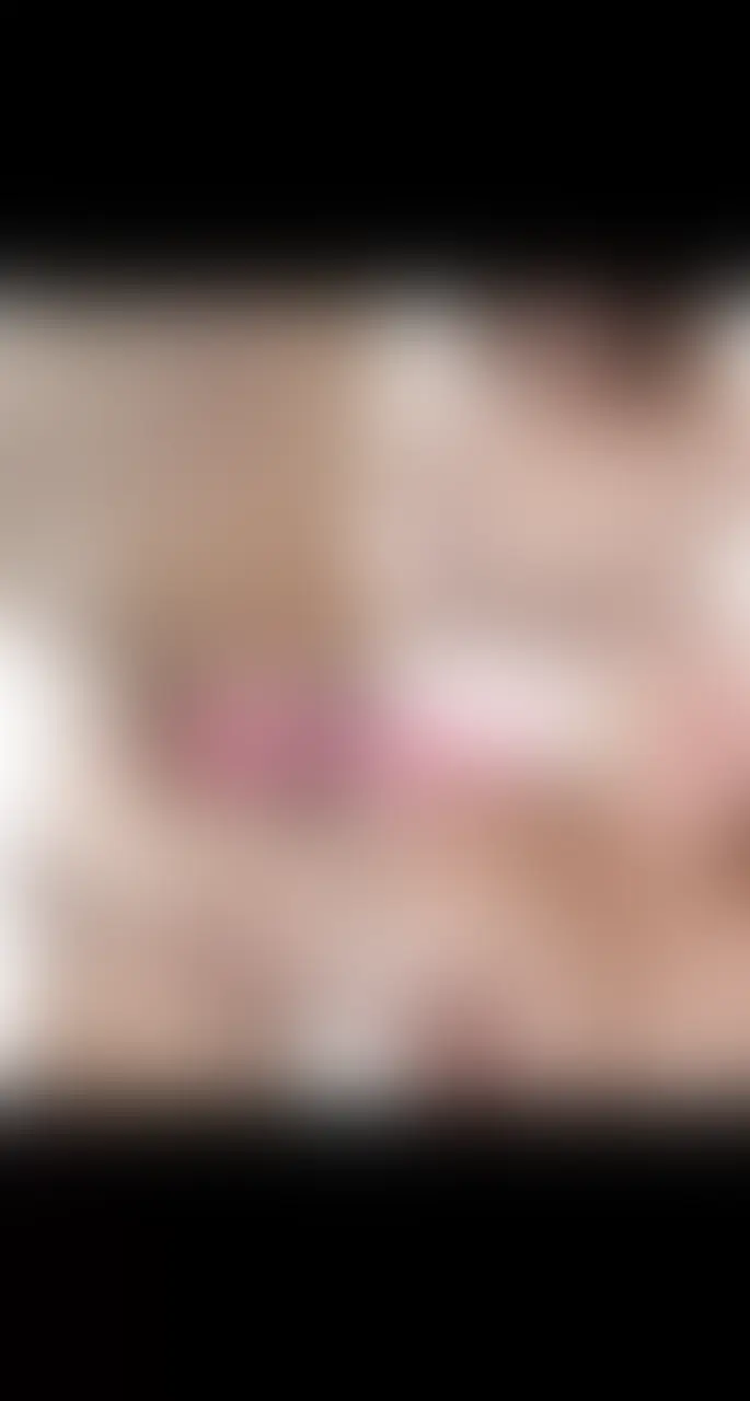 せいなママの母乳シーン大好きな方必見👀♥️
母乳が出始めた頃からの未公開(多分)動画を
4本まとめて詰めた動画となってます( *ˊᵕˋ)

①母乳搾りながら立ちオナニー！約１０分
(出産して間もなかったので母乳量は少なめ、
画質が少々悪いです、ｺﾞﾒﾝﾅｻｲ🙏。顔出し少なめ)

②M字開脚、四つん這い有りの母乳搾りｵﾅ！約４分
(出産して2か月くらいだったので母乳量多め♡
ドアップ母乳もあり。完全顔出し)

③座ってひたすら母乳搾りつつおまんこ触る！約４分
(ただ気持ちよくなっていくママを見てね。完全顔出し)

④お風呂場での母乳搾りｵﾅ！約１３分
(母乳も安定してきた頃で大量にでてます🍼
見どころは後半に寝っ転がって母乳大量に搾ります。
自分で母乳浴びて母乳まみれに！完全顔出し)

計３０分程のママの母乳シーンを堪能してください🍼
最後に、この動画は全て母乳がメインと
なってるので、おまんこガッツリは映ってないです🤫
映ってるシーンもあるかもです(笑)
生活音も入ってるシーンもありますが
ど素人なのでお許しを♡

長々と下手な説明読んでくれてありがとうです！
読むより見てもらったら全てが分かります😋🫰
今と違ったせいなママとも出会えるチャンス！笑
母乳、大きな乳首大好きな方も😘 (2/2)