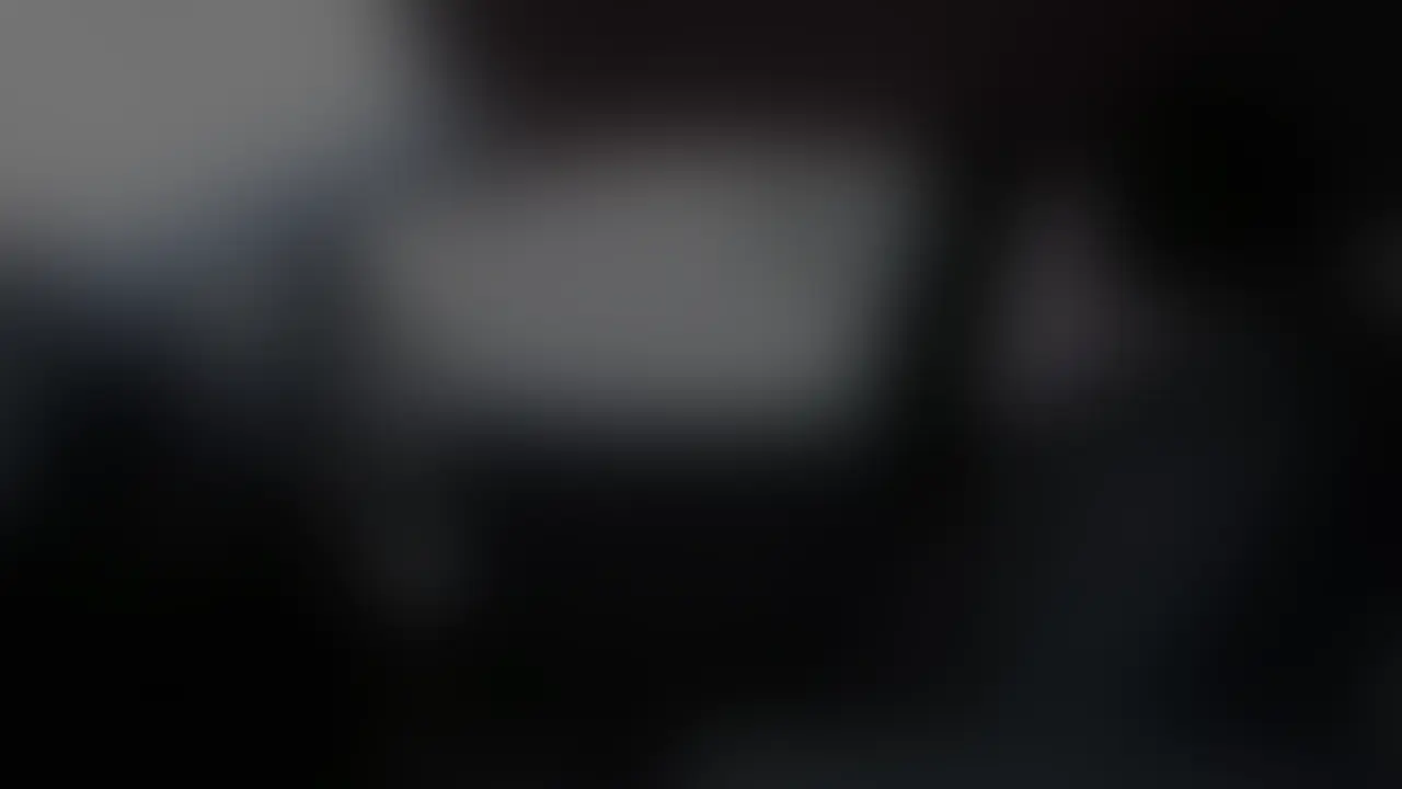 ※この動画は過激な動画プラン以上に加入で視聴できます✨サンプル動画と本編のモザイク濃さや大きさは異なります。
こんばんは🌟ももちです💗
休日、近所のスーパーに日用品の買い物へ。
ニットの下はこっそり、ノーブラです㊙️
視線を感じたり何人かと目が合ったり
徐々にむずむず…どきどき…
ひと気のない裏庭の駐車場で
愛用のローターを使ってぐちゅぐちゅ💦
そのまま気持ちよくなってしまいました…
いつもと違ったシチュエーションに興奮してたみたい
触る前からにパンストに染みが。。///
あ、、実はノーパンパンストでした:( ´ᴗ⸝⸝⸝ᴗ`):
パンストをビリビリにやぶいて、ローターでぐちゅぐちゅくり責め💗
こんなところで…ごめんなさい
個人的に過去イチリアルで生々しいというか
臨場感のあるオナニーに大興奮でちた💗
そして明日はさらにHにエスカレート、、
続編もぜひ!お楽しみに😍 (2/2)