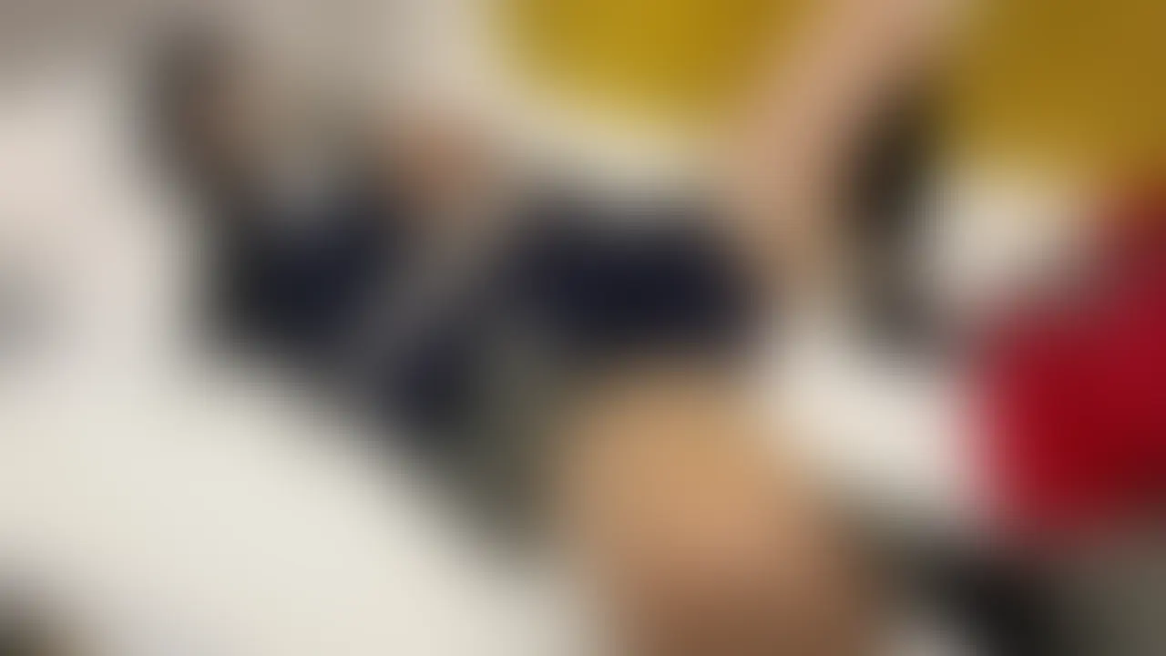 【男の娘リコ〇コ 】おちんちん生えちゃったバディをいたずらに攻める！
[Boy-girl LycRec〇] Mischievously tormenting a buddy who has just grown a penis!

おちんちん生えてしまったバディにいたずら！！楽しそうにおちんちんを攻める千○はとてもえっちです！
身動きができぬ状態で亀頭を責められ悶絶する男の娘は最高ですね！！
イッた後は特別な亀頭責めおもちゃで攻めたてます！すごい悲鳴なので是非聞いてください(笑)

A prank on a buddy who's grown a penis!! Chi○ is so naughty as he happily attacks the penis!
It's amazing to see a girl like him writhing in agony as her glans is stimulated while she can't move!!
After he cums, he's attacked with a special glans stimulation toy! His screams are intense, so be sure to listen (lol) (2/2)