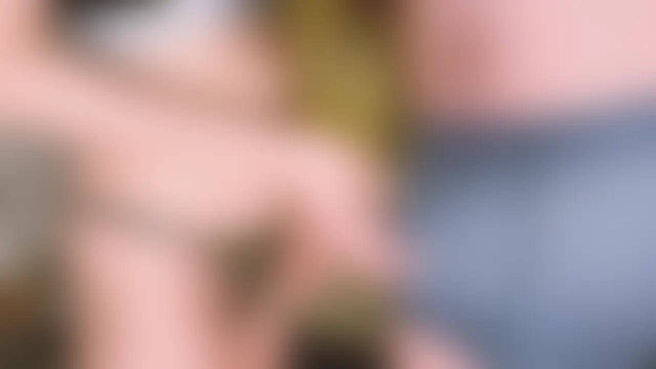 ◎Jカップ金髪ギャルあゆちゃんと生中出し!!
Jカップあゆちゃんと生中出しセックス!!
一回り上のおじさんを気持ちよくして、生中出し!!
締まりの良さとスタイルに男は暴発寸前 (2/2)