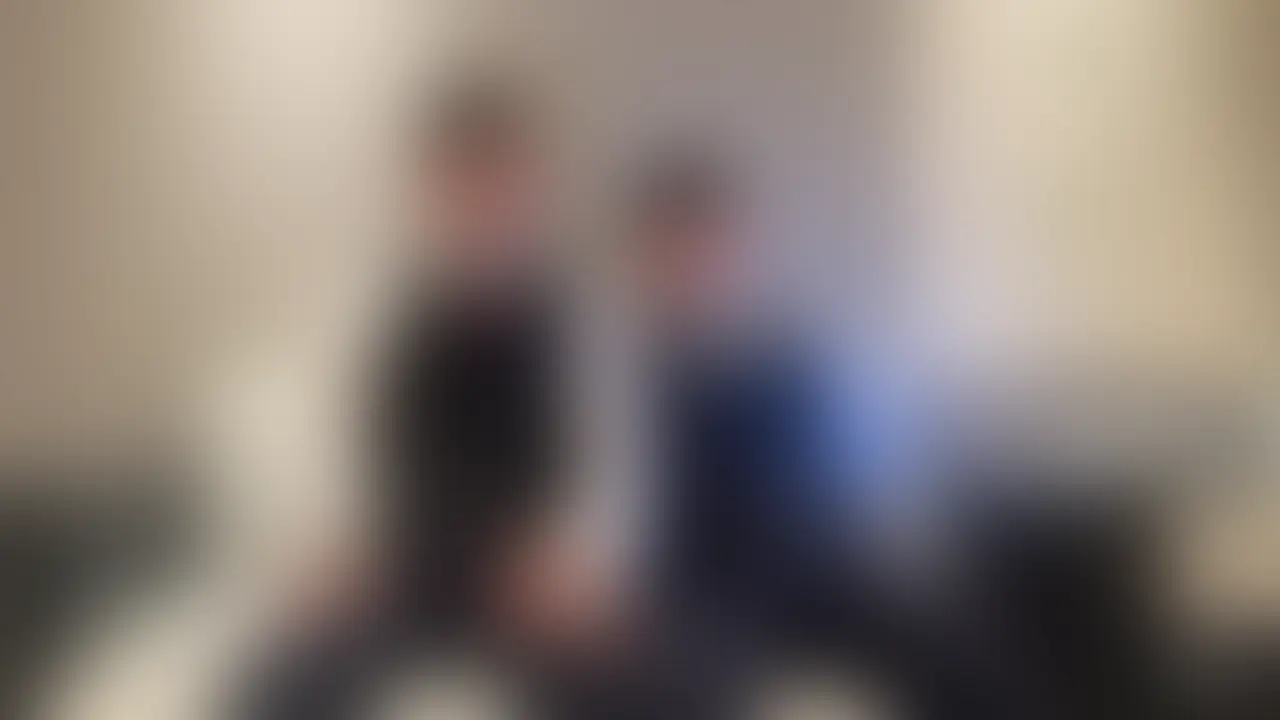 部長はただの仕事の上司で...ってみんなは思っている。  ただ僕は部長のもうひとつの顔を知っている。 sample 1