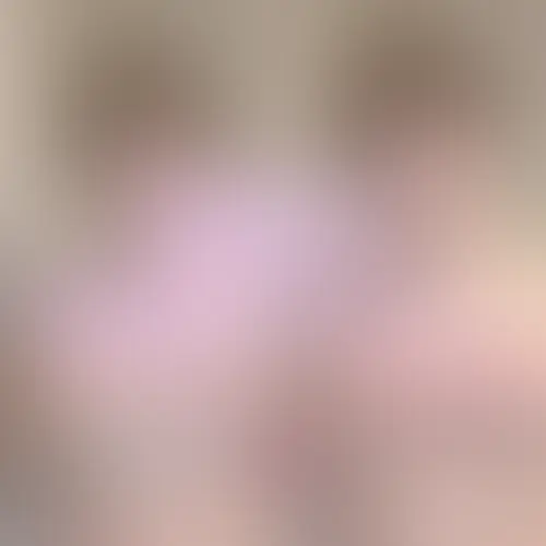 いいねを押してから見てください💕
こんばんは、恭子です。
ついに乳首オナニー動画を公開しちゃいました。
乳首がかなり敏感なので、乳首だけで気持ちよくなれちゃいます。
ビンビンの乳首皆さんに見てもらいたいです💕 (2/2)