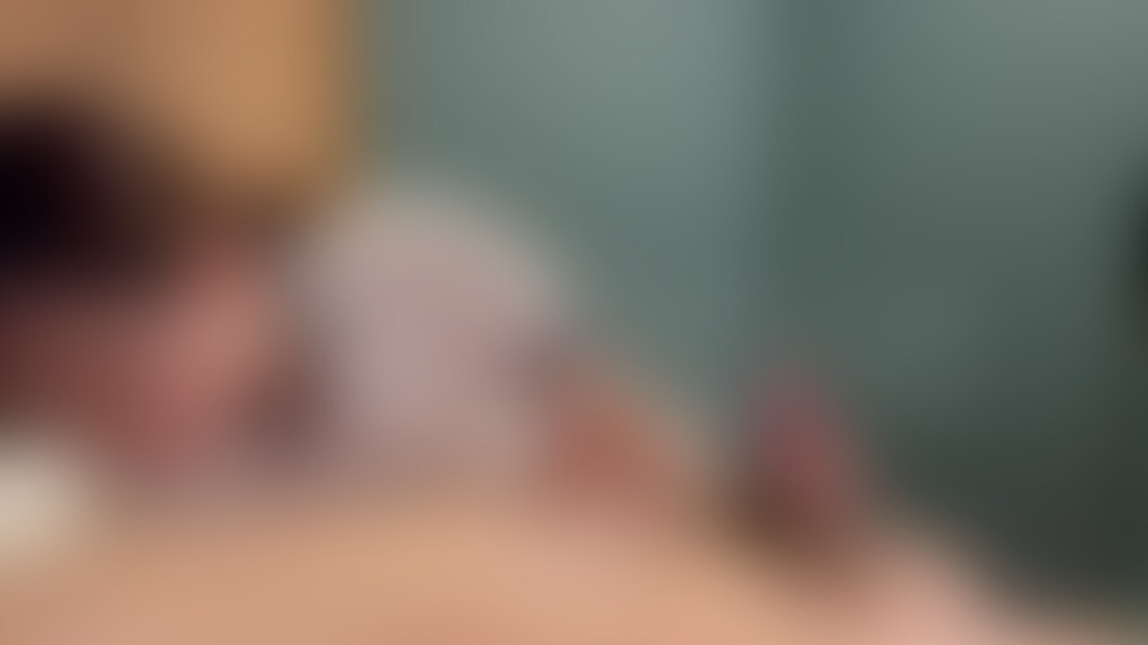 みみ初の長編動画です🥰
ハメ撮りの長編です❣
おじ後輩君を誘惑して性欲処理に使っちゃった😋
仕事は出来ないけどみみの言うこと聞いてくれるの💕
後輩君からいっぱい搾り取ってるから見どころいっぱいです❣
プラン入会か単品販売にてぜんぶ見れるので是非みみのエッチな姿を見に来てね💝 (2/2)