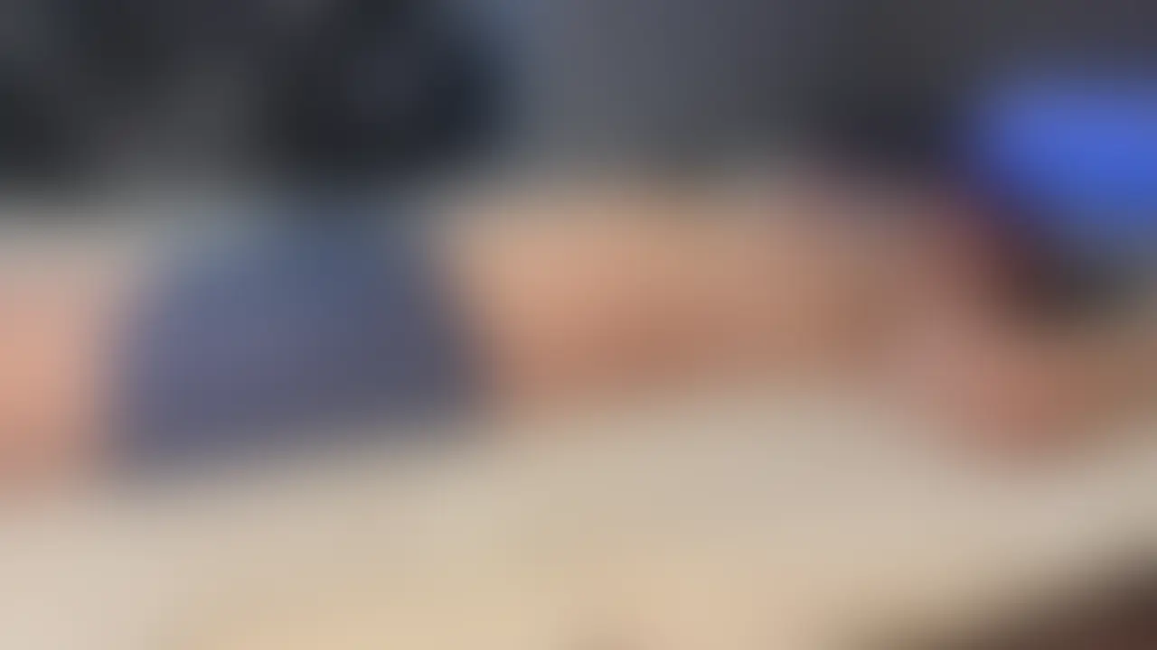 【F/M】ひなたさんをくすぐりでいじめました！
大人気女優のひなたさんにいじめられました！
くすぐりだけでなく乳首も手で責められ舐められくすぐられながら気持ち良い思いができました笑！
くすぐりと性感は紙一重ですね笑
責められているときは大声で発狂していたので責めをするときはとても楽しそうです笑
あまりくすぐりの経験はないと言っていましたがぐりでありぐらであると思います笑
手コキもうまく乳首責めと一緒にやられてしまったため耐えようとしてもすぐイかされてしまいました笑
次こそはもっと耐えて見せたいです笑！
M男には喜んでいただける動画が作れたと思います！！
ぜひほ本編もお楽しみください！！
本編顔出しになります！！ (2/2)