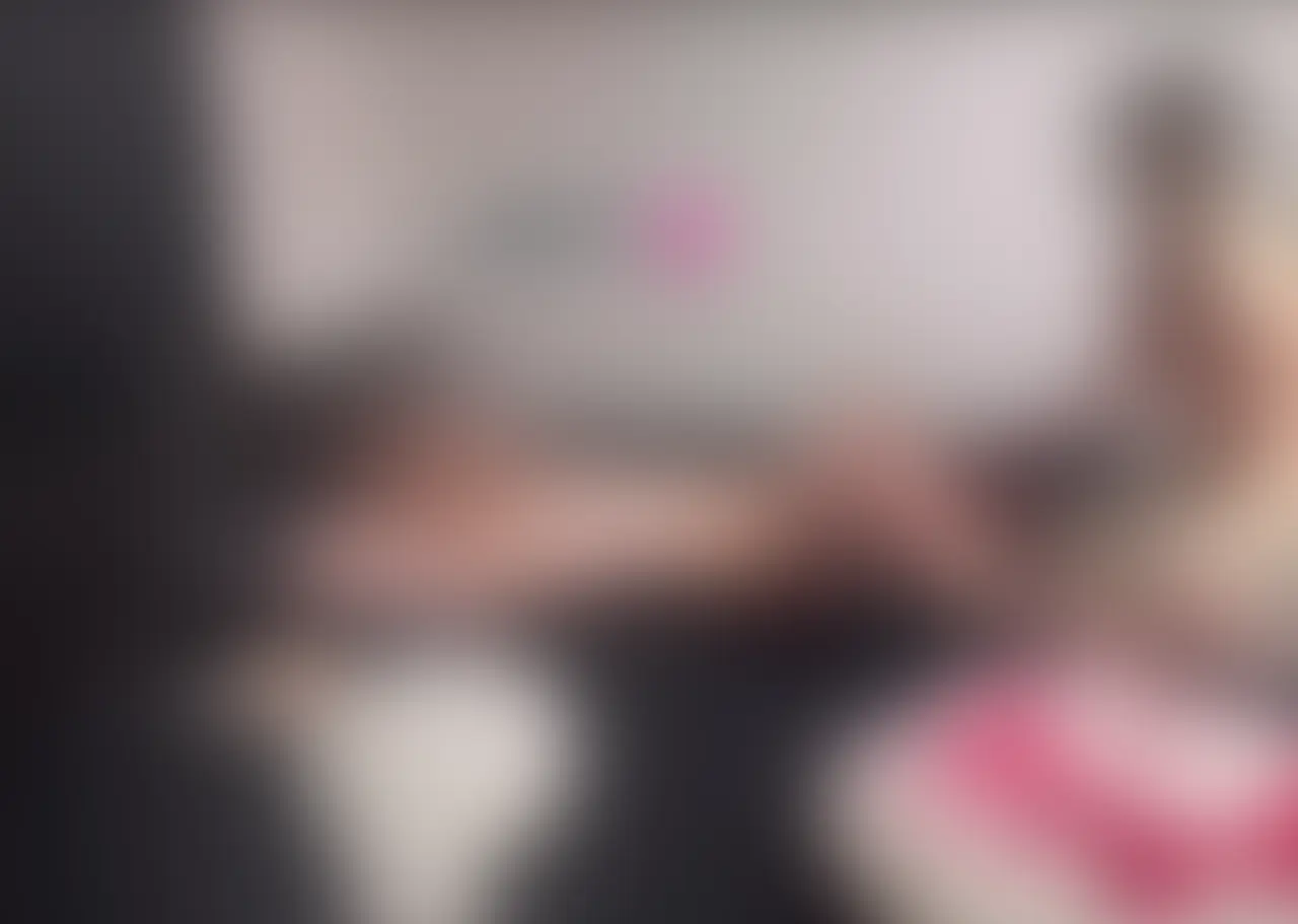 親友に大好きな彼女を寝取らせたら。。。第2弾✨
親友と彼女が2回戦した内の2回戦目の動画になります。
前作よりも10分以上長くなり、モザイクの範囲などもギリギリまで小さくしたので、ご満足頂ける内容になっていると思います!
次回作はラブホテルで単独さんとの寝取らせエッチを投稿予定です。
画角やカット割にもかなりこだわったので、楽しみにお待ちください☺️
こちらはあやそらカップルの公式Xになります。
2人の日常などをあげていますので、チェック頂けましたら幸いです。
https://x.com/ayasora_myfans?s=21&t=_HDjsGCVHom2lOikHrXEVA (2/2)