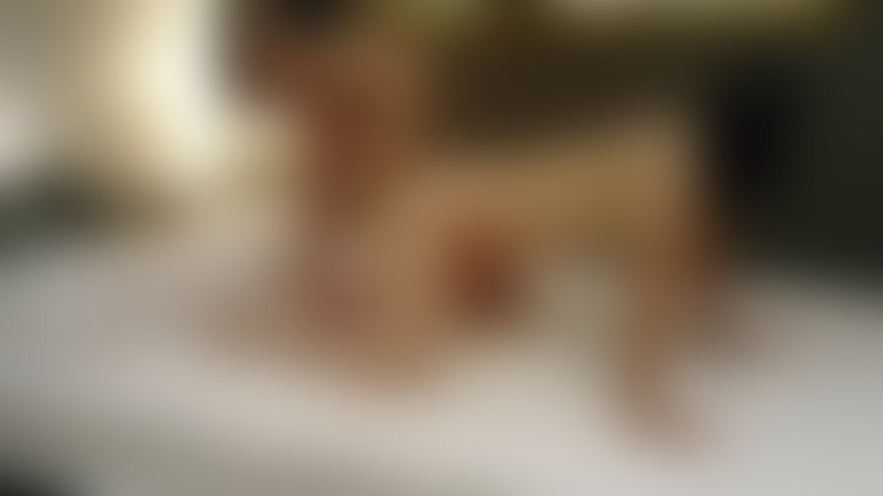 ２１分１５秒
P活美脚女性になります…。
顔出しはありませんが、綺麗な顔立ちの女性になります。
言葉責めが絶妙であります…。
プレイ内容としては、言葉責め、踏みつけ、○○○、制服コスプレ、パンチラ、乳首責め、背後から手コキ、見下しオナ見、セルフ射精になります…。
本当にМな方におすすめの作品となります。 (2/2)