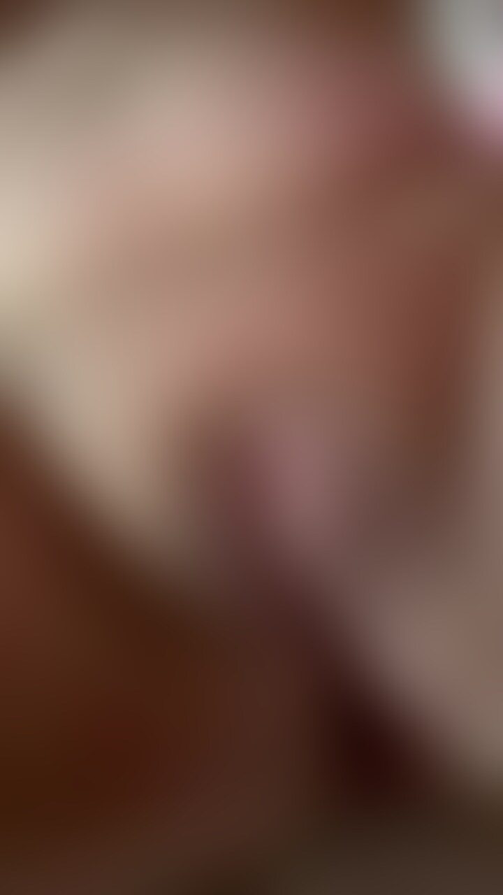 あんまり声出せない状況でのオナニーえっちだよ🥹 (2/2)
