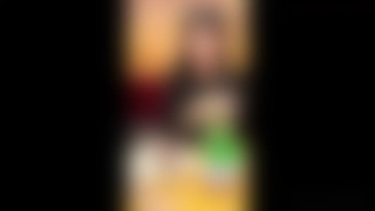 【完全顔出し】ヤンキー彼氏がいる現役地下アイドルのNちゃんを寝取って別れさせてあげました
ゴリゴリのタトゥーまみれのヤンキー彼氏がいる現役地下アイドルのNちゃんと中出しNTR密会。
彼氏とは1週間前に温泉旅行に行ってきたばかりの仲良し関係。
ただ、Nちゃんの職業的に彼氏と別れなきゃいけない…と悩んでいたそう。
そこで、彼氏の存在を忘れるぐらいの体験をしてキッパリ別れたいと密会依頼がありました。
望み通りの非日常体験をさせ今の彼氏じゃ物足りない体に仕上げました☺️
そして事後、そのまま彼氏に電話をさせて別れさせてあげましたw
アイドル活動を本気で頑張るNちゃんの今後の活躍に期待してます🔥 (2/2)