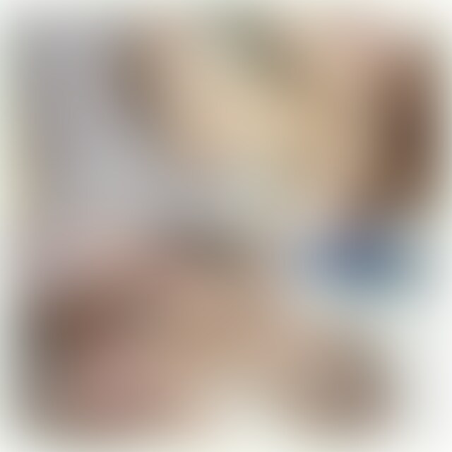 前回このギャルの自宅にてフェラをさせた動画をだしたんですがとても評判が良かったので、後日またまたギャルのお家にお邪魔してみました。
下着姿になってもらったんですが、めちゃくちゃいい体してますね…ほんとたまらん…下着姿のままフェラをしてもらえました。
うますぎ…ひたすら先っぽから根元までゆっくりとフェラしてくれます。
しばらくフェラさせた後は、全裸になってもらい布団の上で開脚させてみます。
未処理ですが、とてもきれいなピンクのおまんこです。
じっくりとおまんこを観察してみます…エロすぎるアングルですねw
ガチでお互い知り合い同士なので普通に会話しながら撮影しておりますw
そして、そのまま正常位で挿入開始です!締まりがよすぎですw
会話しながらのセックスがまたリアリティがありますね笑
もちろん色々なアングルから撮影しております!
そしてしばらく正常位を続け、最後はたっぷりの中に出してあげました笑 (2/2)