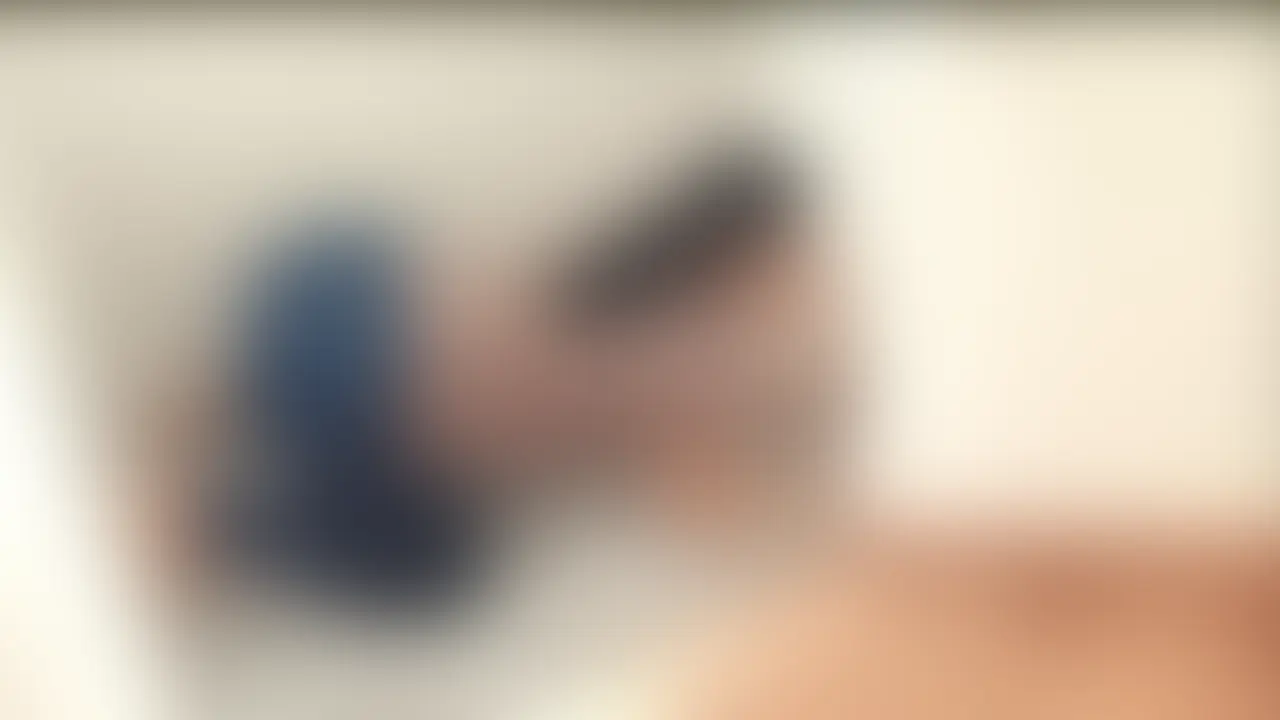 修理業者にフェラ抜きお願いされて喜んでしまう変態人妻💦
フェラでご奉仕するのだーい好き♡♡
こんな変態嫌いですか? (2/2)