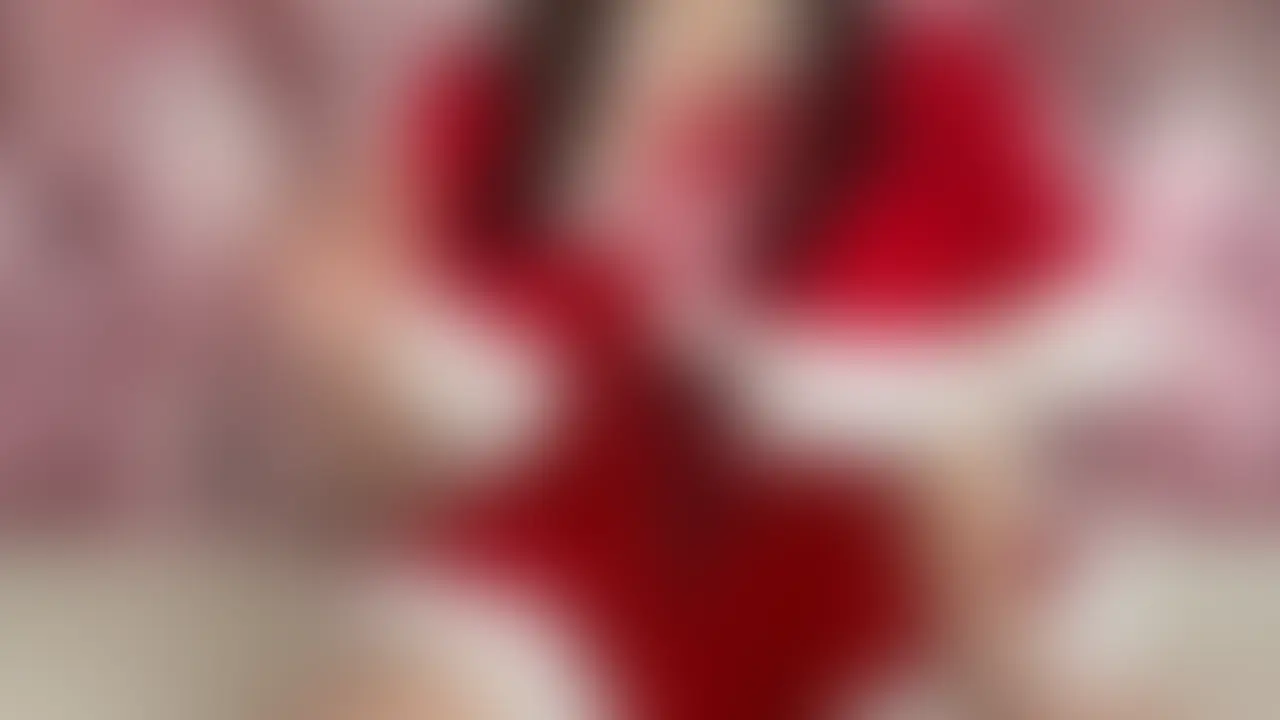 ◌⑅⃝♡◌⑅⃝♡◌⑅⃝♡◌⑅⃝♡◌⑅⃝♡
クリスマスイブ前編💗
右上の「♡」ボタンを押してくれたら
りんとっっても嬉しいです🥰
こんばんは!りんです!遂に聖なる夜の前日"クリスマスイブ"だね…💗
今日はクリスマス当日に投稿する
動画の前編を公開です🫣💕
明日の動画は【2本投稿】だよ🎶
二つとも"顔出し動画"だからみんなにりんがクリスマスプレゼントしちゃいます♡ (2/2)