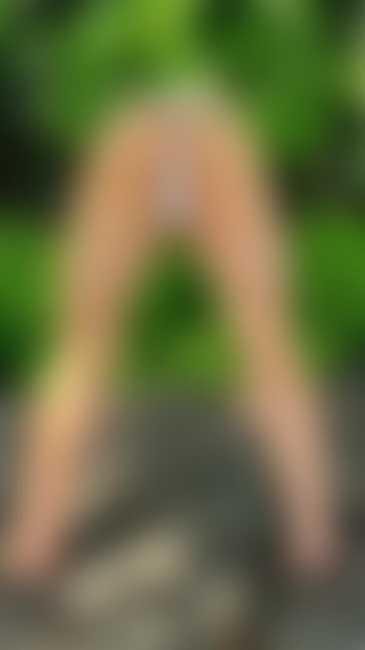 大自然の中でのふんどしとお尻🍑 sample 1