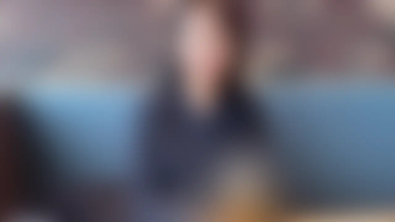 🔥10/24までいいね＆ブクマで特典動画プレゼント🎁
（コメント or DMで確認次第お送りします）

【巨根シリーズ総集編Vol.1‼️】完全顔出し編
🔥合計4本‼️全員17㌢越えのザーメンまみれ（20㌢２本、18㌢2本）
🔥10月31日まで単品購入者には限定DL特典つき🔥

※約5時間収録
1.新規の巨根単独様と夫の前でNTR
〜「パ⚫︎が悪いんだからね。。」〜
2.若くてガッチガチ京都産 18cm巨根様を呼んでみたら
まさかのハプニング
3.パ⚫︎の前で20㎝の巨根様とNTR二回戦‼️
〜「パ⚫︎より大きくて苦しいです。。」〜
4.Xで募集した18㌢巨根単独様を内緒で呼んでみた。


普段は清楚で控えめな人妻。
結婚するまでは経験人数も3人。そんな彼女に巨根単独様を用意しました。
全員17㌢越えのザーメンまみれ（20㌢２本、18㌢2本）
「パ⚫︎よりおっきい。。」「お口に入らない」「なんか奥に当たる。。」
アソコにメリメリと音を立てながら挿入され
「なんか苦しい。。」
初めて知った巨根。恥じらいながら全員に何度もイカされ、臭いザーメンを綺麗なお顔にかけられてしまいます。
妻は泣きながら「もう無理いい加減にして！」
私は怒られビンタされながら綺麗にお化粧したお顔をペロペロ舐め、形の変わってしまったゆるいあそこに中出し。

少し時間が経った今でも何度も見ては抜いてしまう永久保存版です。 (2/2)