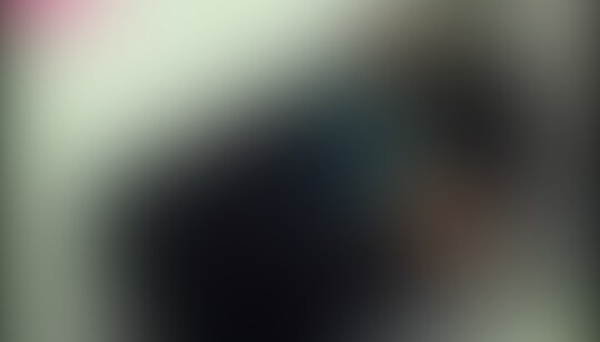 ○○○の担任といろいろあってさぁ、足元みられてねぇ、食べられちゃったよぉ❤
○○○のためには仕方ないよねぇ💘
キスされ、おっぱい揉まれ、クンニされ、手マンされ、フェラさせられてさぁ、そのまま生挿入されちゃったよぉ💖
しかも中出しされたぁ💗 妊娠するよねぇ❤ (2/2)