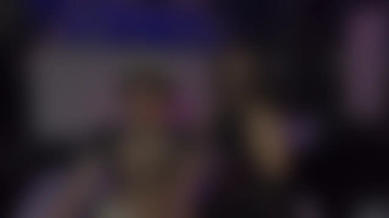 ドS美人お姉さんに鼻フックをつけられて鼻舐め&唾液責めでわからされる男の娘 (2/2)
