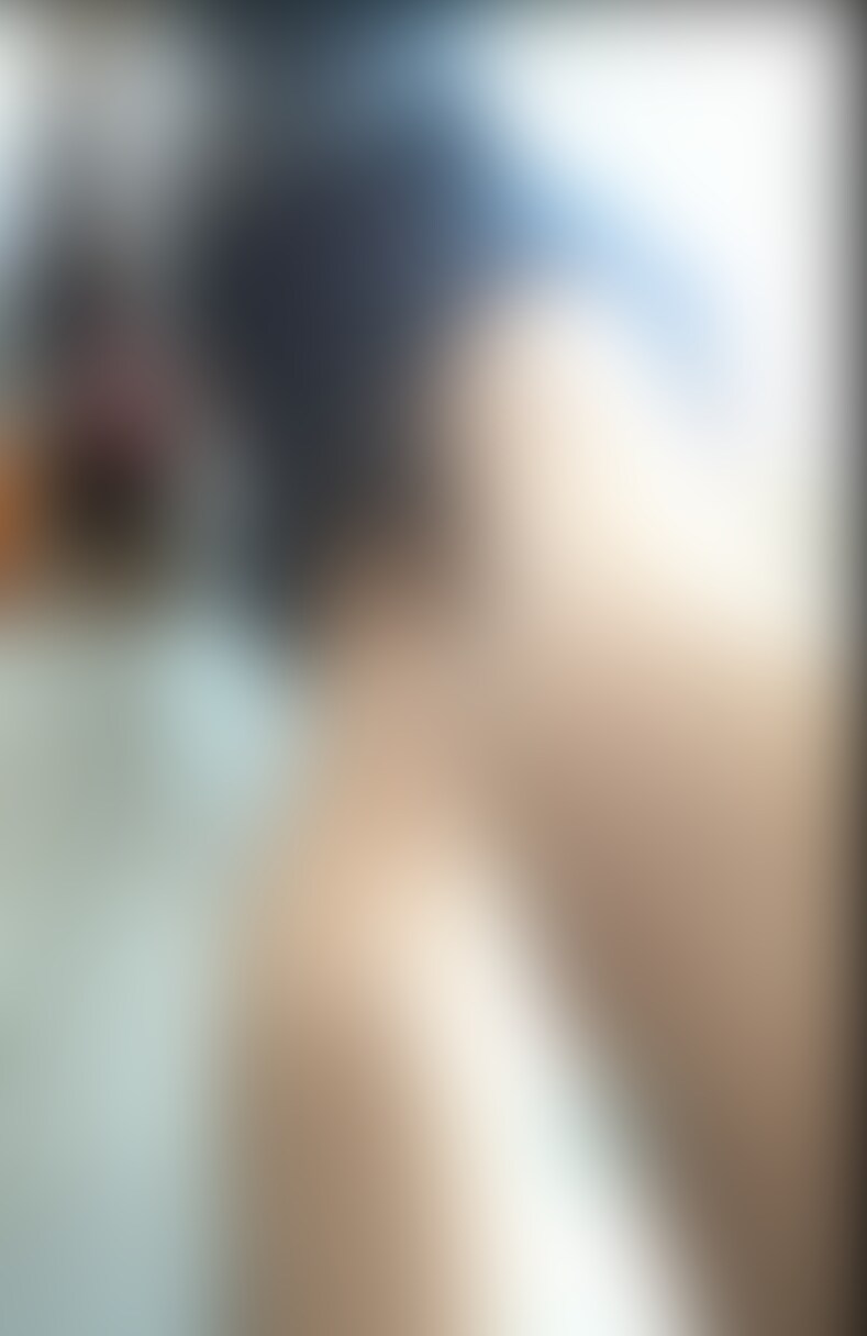 ブロンズプランアップです!
リクエスト逆さ!
めちゃくちゃ可愛くてリアルティあるので45455してくださいね!
アイドル系のめちゃくちゃかわいい子でした
したから除くとちょっとHな純白です!
女性アシが下から撮りながら自分が姿をワイプで純白を見てたらあそこが大きくなってしまい隠すのに大変でしたw
さすがに怪しんだ?のか席についてしまいました
自分もすかさず前をキープ水平撮りやりましたが難しいですねw正直いまいちですwでも時々見えてましたがまたもやバレた?のか鞄で隠されましたw
途中下車から追跡スマホでもがっちり撮れそのまま声掛けへ
凄く優しく対応してくれる良い子でした!
これで自分は2ヌキしましたw (2/2)