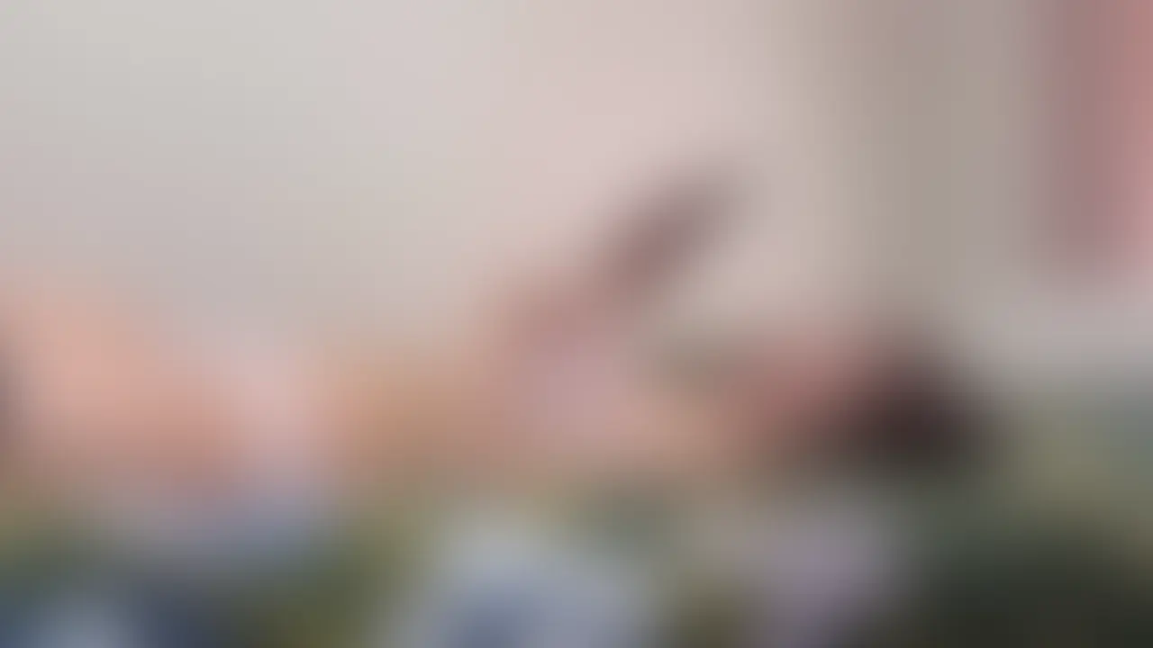 OLの観察日記みたい(/ω\)
AV動画見ながら気持ちよくなっちゃったんだけど
どこかで見られてる感覚もドキドキしちゃう…
こういうの好きな人もいるかな?
少しでも気に入ってくれたらいいね♡やコメントもらえると
励みになります✨ (2/2)