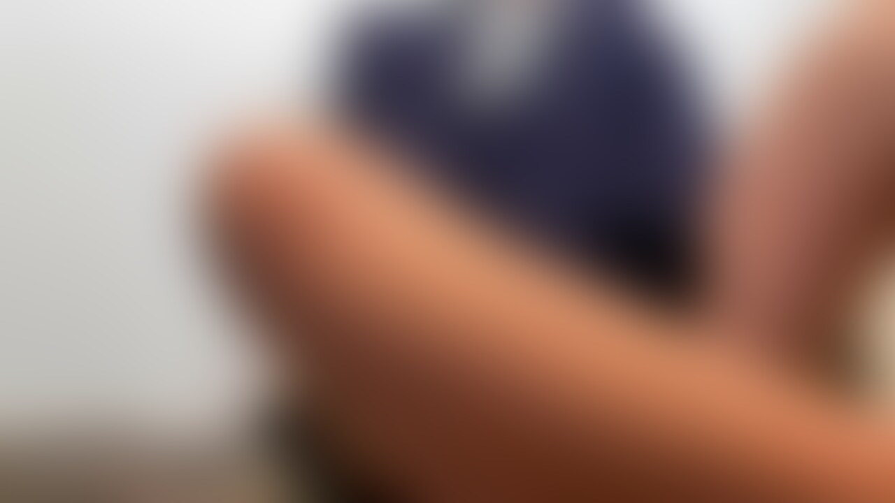 2022年の誕生日前日に制服コスプレでオナニーラ○ブ配信した時の別アングル動画です。
吸うやつが気持ち良すぎてイキ狂ってます🙈
誕生日のラ○ブ配信時の別アングルは1月4日投稿します。 (2/2)