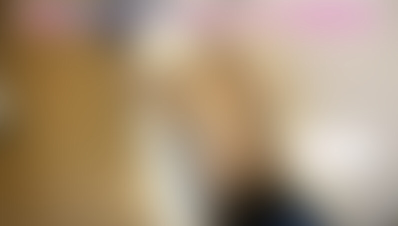 【ファン限定フル動画】🎁
彼女「見られたらどうしよう…」ベランダでフェラ、手マンして誰かにみられそうになると愛の布団に戻って2人で続きを始める素人カップル。女子◯生彼女は変態なプレイを楽しむ。 (2/2)