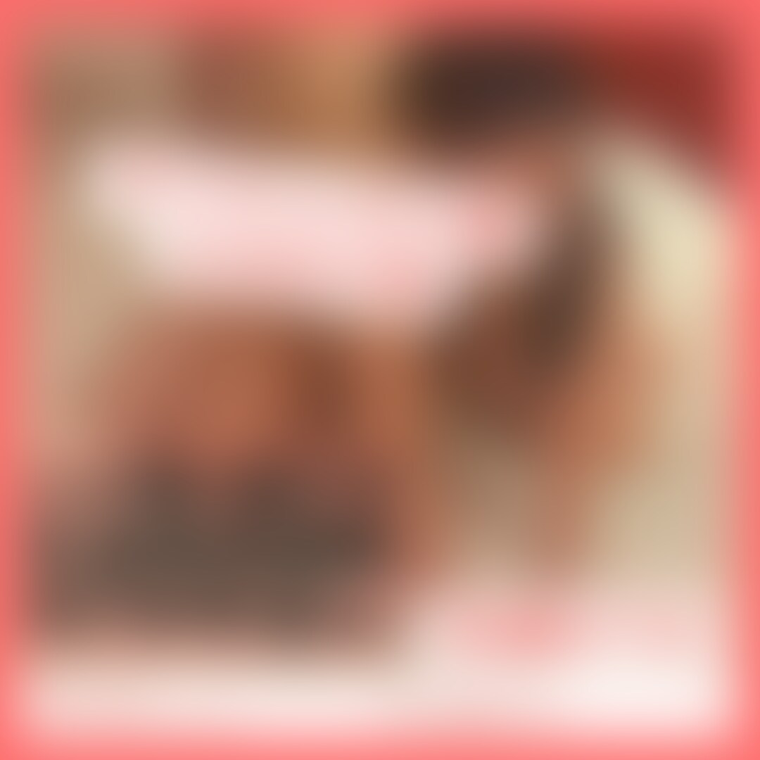目隠し+顔出し版→ https://myfans.jp/posts/bc969473-7c6a-44fe-b4b5-a1b645711ae9
フルサイズ版→ https://myfans.jp/posts/7e8c8f85-106f-4c35-9e6b-6325f2f3e502
前回→ https://myfans.jp/posts/524658bc-11cb-46b5-ac07-11fd22f6a4cd
【動画紹介】
みゆちゃんの○○○動画のダイジェストです。全部まとめて観たい人向けです
数ヶ月ぶりの再会となった社畜の新卒OLみゆちゃんと久々に○○○&交尾セックスを楽しんで来ました。
ブラック企業から転職したみたいで、ようやく会えるようになりました。その間に彼氏が出来たみたいですが関係ないので再開発してNTR○○○の味を楽しんで貰いましょう
この日は久々だったので序盤はけっこう優しくしてます。じっくりねっとり身体を嬲ってから、乳首に性感クリームを塗って乳首開発&体外ポルチオ責めしたり、指で軽めに中イキさせたりという感じで徐々に慣らしてあげます。中盤ではポルチオ責め+○○○めで深めのイキ方を思い出させた後、オモチャを1つだけ使っての快楽責め。後半は生ハメ中出しという感じです、優しいですね(╹◡╹)
前と同じだと味気無さがあるかなと思ったので、脳みその方はキツめに○○○しておきました。スマホカメラのシャッター音で膣が締まるように○○○して、撮影されるとイッちやう身体に変貌させてあげることにします。ここから何回か繰り返してあげるつもりなので、どういう風に開発されるか楽しみですね🥰
今回は目隠し+顔出しでもハメ撮りを晒して舌出しアクメしてる痴態も観れるようになってますので、気になる方は是非🥰 (2/2)