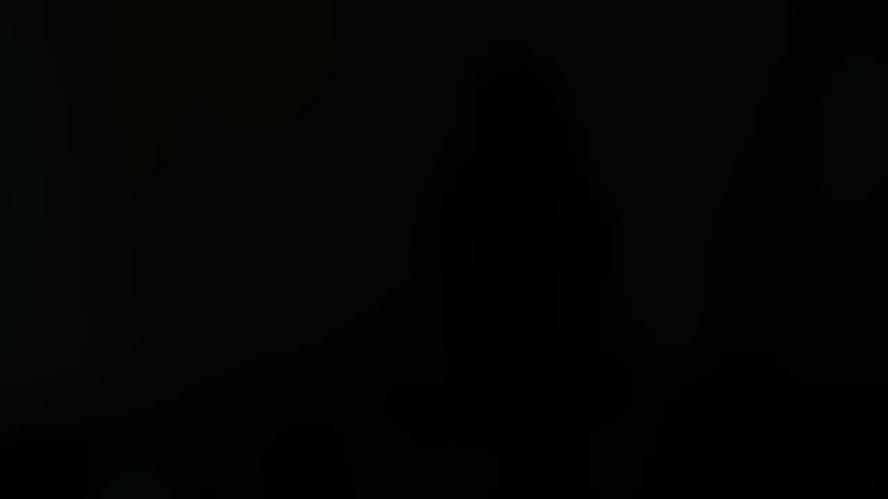 「イクっ!イクっ!イクっ-!!」身長173cm!高身長スレンダーな美脚OLがAVに!!
「あぁぁぁマジ…イクっ!イグッぅぅぅ」
なんと身長173cmという高身長のOLが「AV見過ぎて」自らAV出演!
とにかく普段からムラムラして仕方が無いという…スレンダーな25才OLさんですが、
AV出演をしたことが会社でバレるか心配し過ぎてなかなか最後の一歩が踏み出せないまま土壇場(>_<)
一先ず、面接を初めて行きますが…
恥ずかしがりながらもおマ○コはぐっちょり!
勃起チ○ポを差し出すと手に取りながら咥えてしまったOLさん…
チ○ポを生で挿入すると…絶叫しながら何度もイキがうOL!
正常位で、在位で、バックでイキまくり膣射・中出しまで… (2/2)