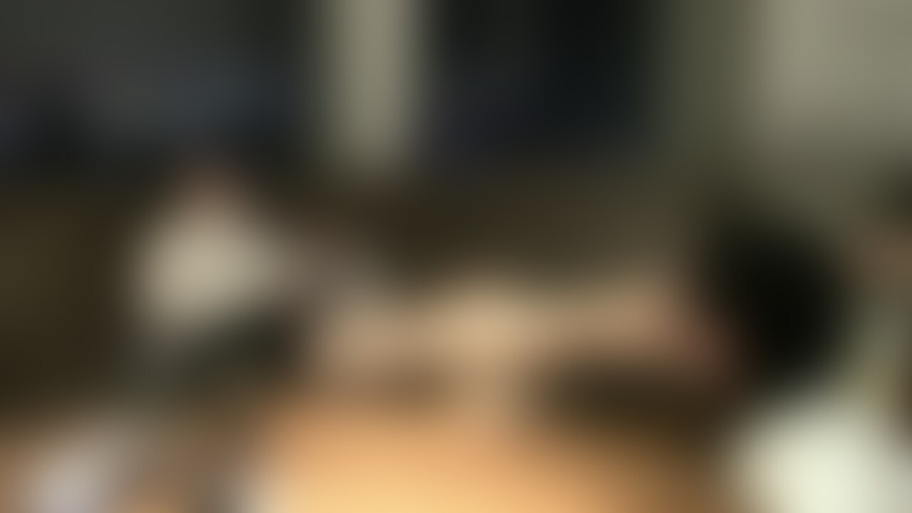 今回は会社近くの高層ホテルで女上司広瀬さんにいじめられたときの動画です
この日は外回りの仕事でムレムレになったパンストとパンプスを○○○嗅がされ、ご奉仕させられました
何時間も歩いた足はすごく汗で蒸れた匂いがして、女上司様にこんな風にいじめられることを考えると本当に興奮します
お○○○と唾を顔にぶっかけられました
顔の上に座られ、あそこを○○○触られると、すぐにたってしまい、広瀬さんに馬鹿にされました
景色のいいホテルで足とお尻で徹底的に○○○される背徳感はたまりません
首輪をつけられ犬扱いされて最後はパンプスで靴コキされ、全部搾り取られました、、、
※無断転載禁止
※女性○○○以上確認済み
※モザイク処理を施しています (2/2)