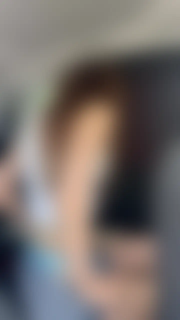 夏のカーセックス動画。

やはり奥さんの発情が止まらないです。
生着替えからオナニー、手コキ、騎乗位動画。 (2/2)