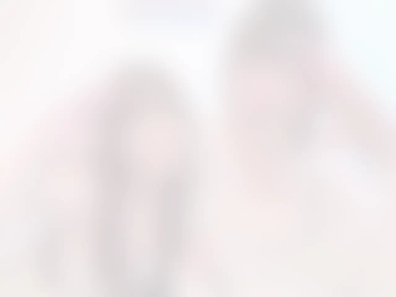 ぴよさんとコラボ❓❗️のはずが・・・どうしてこうなった😆前編💖
気づけば・・3人の純男さんに囲まれて4P開始💖
元気でビンビンなおちんちんを交互に手コキフェラ😍
めちゃエッチになっちゃった💕後編もあるから見てね😘 (2/2)