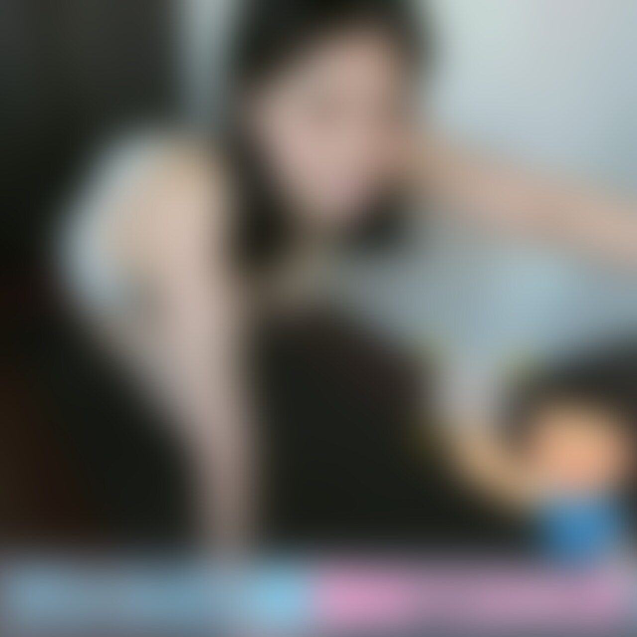 右上の「♡いいね」を押してから見てくれると嬉しいです🐥
✼••┈┈┈┈┈┈••✼••┈┈┈┈┈┈••✼
こんばんは、りんです🐣
お待たせしました。ブラを外したバージョンを公開します。
22時にもっと過激なバージョンを公開するのでお楽しみに✨ (2/2)