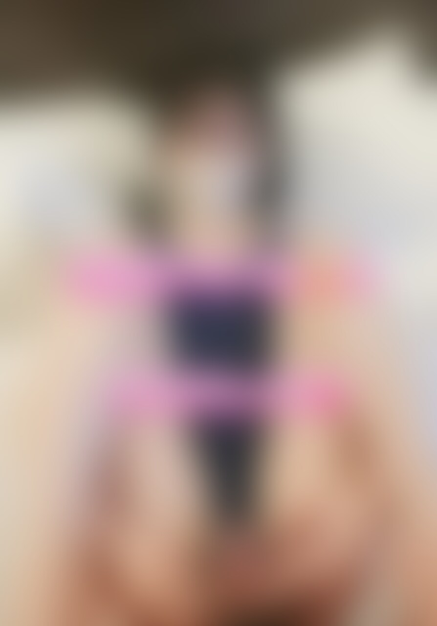 高身長つるぺた🍑のスク水えっち(21分19秒)です♡
公開期限が切れたので、おなかいっぱいプランか単品購入で観られます🫧
初めてのスク水えっちで🍌さんが興奮しておち○ち○がすごく硬くなっててきもちかった😇
バックで激しくパンパンしてほしいけど気持ちよすぎておしっこ出そうになるからやめてほしいのにやめてくれない🍌さん🥺
みなさんはえっちしながらおしっこ出ちゃうとこ見たいですか? (2/2)
